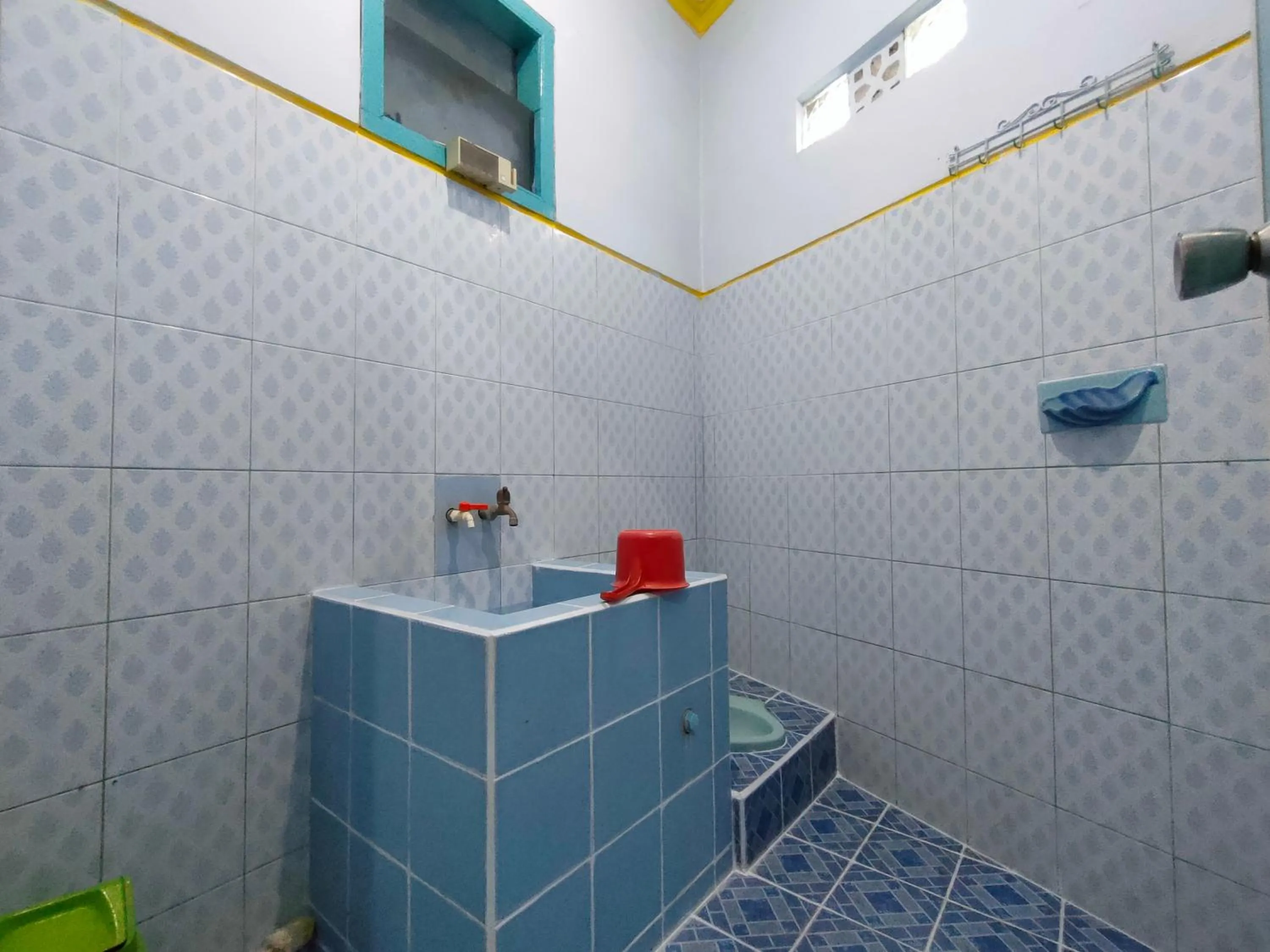 Bathroom in Blue Nineteen RedPartner