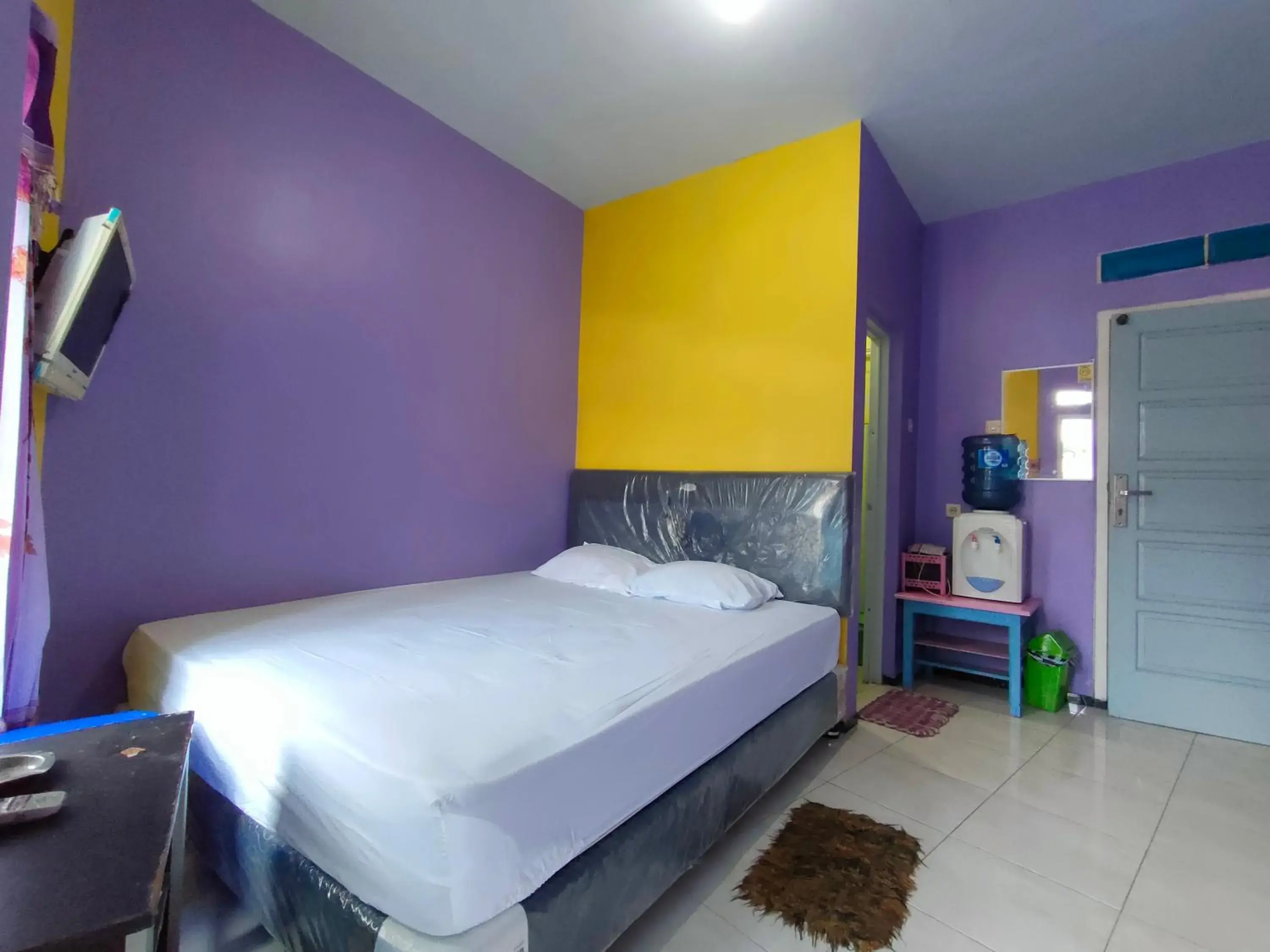 Bedroom, Bed in Blue Nineteen RedPartner Bedroom, Bed in Blue Nineteen RedPartner