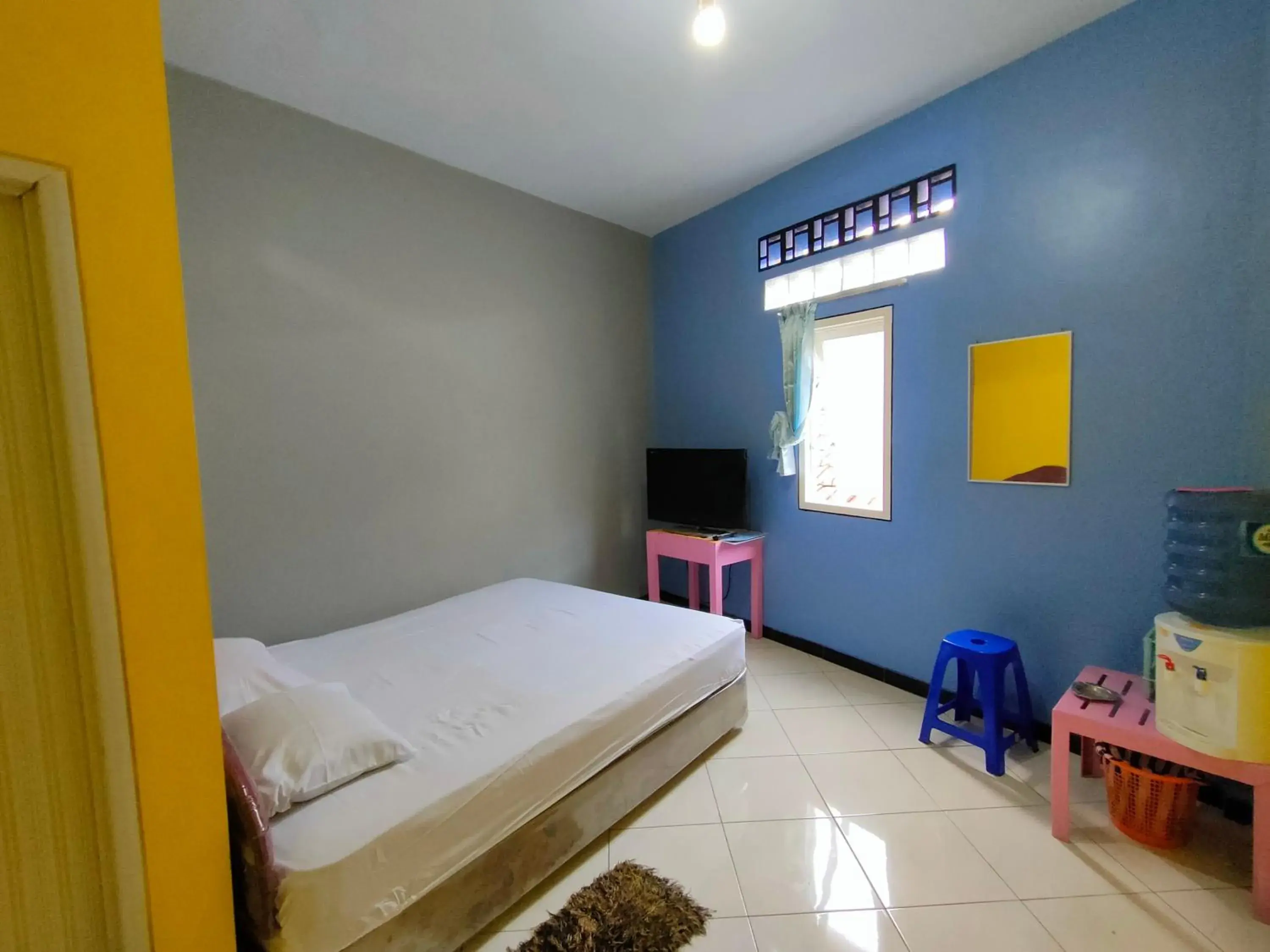 Bedroom, Bed in Blue Nineteen RedPartner Bedroom, Bed in Blue Nineteen RedPartner