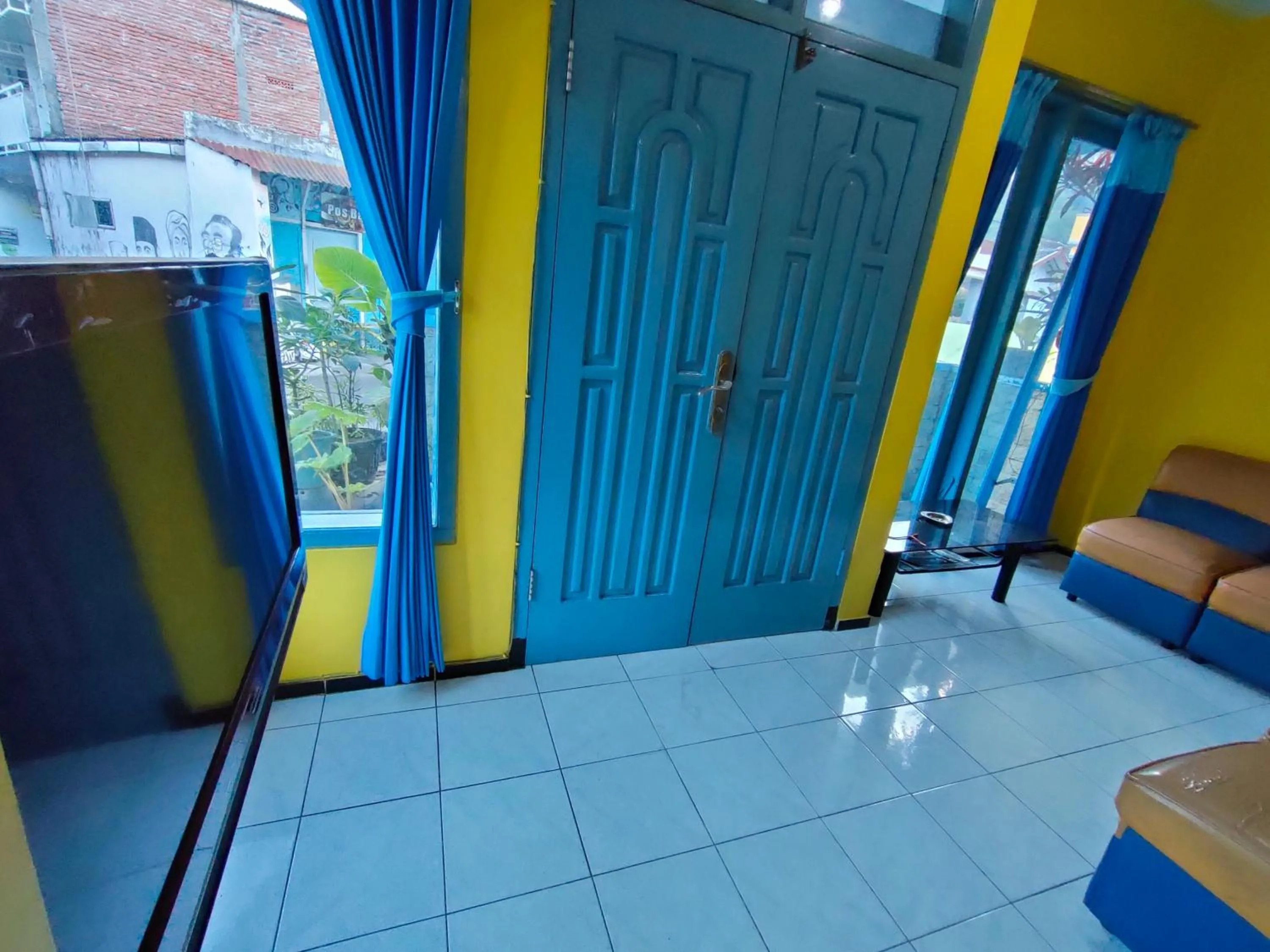 Balcony/Terrace in Blue Nineteen RedPartner