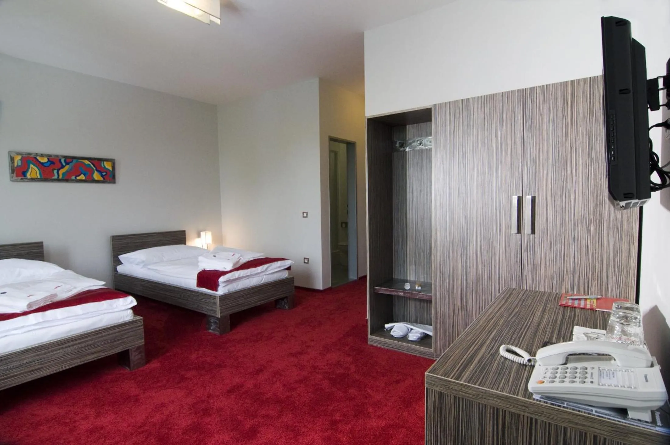 Photo of the whole room, Bed in Hotel Olympia