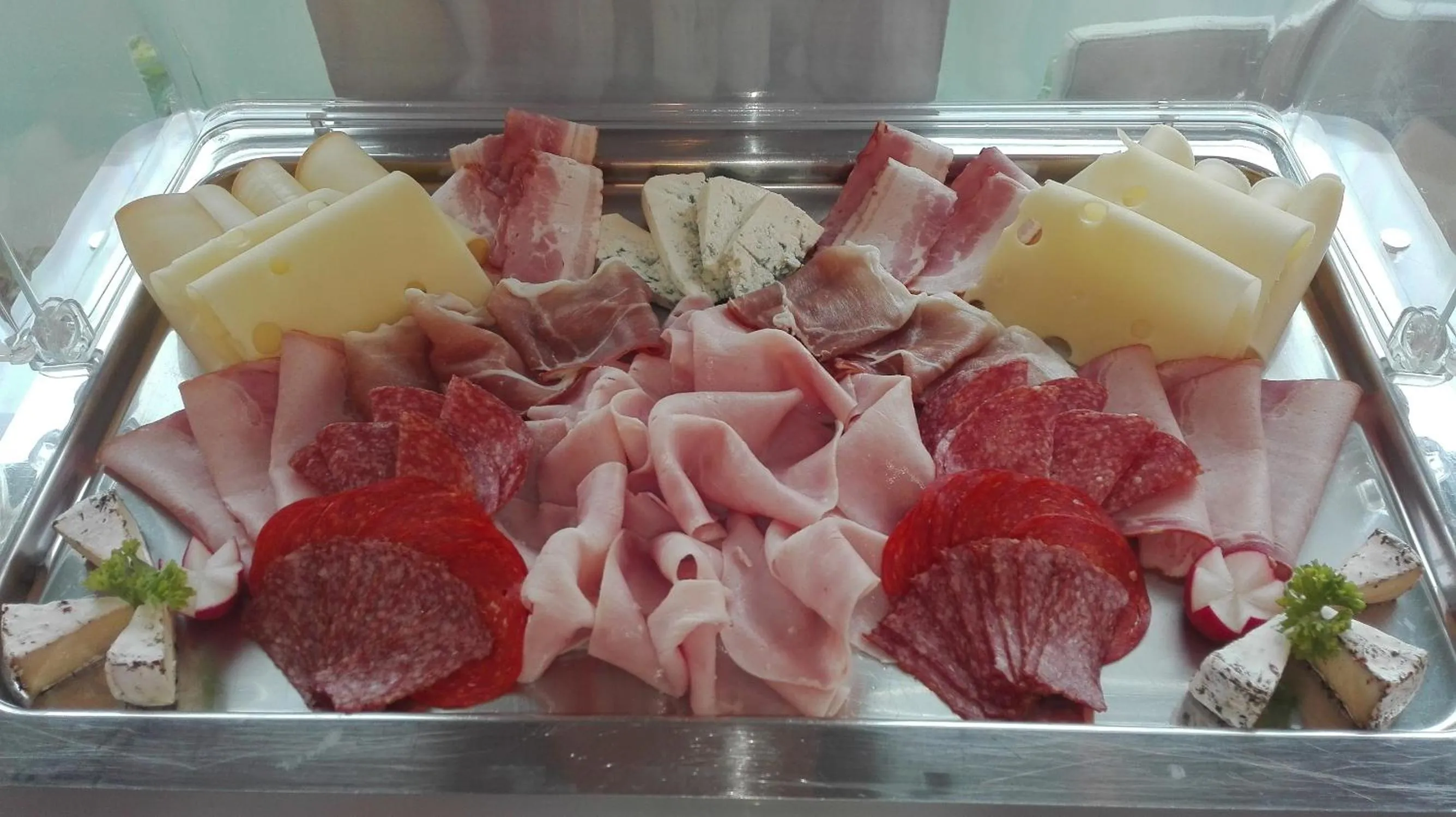 Buffet breakfast in Hotel Olympia