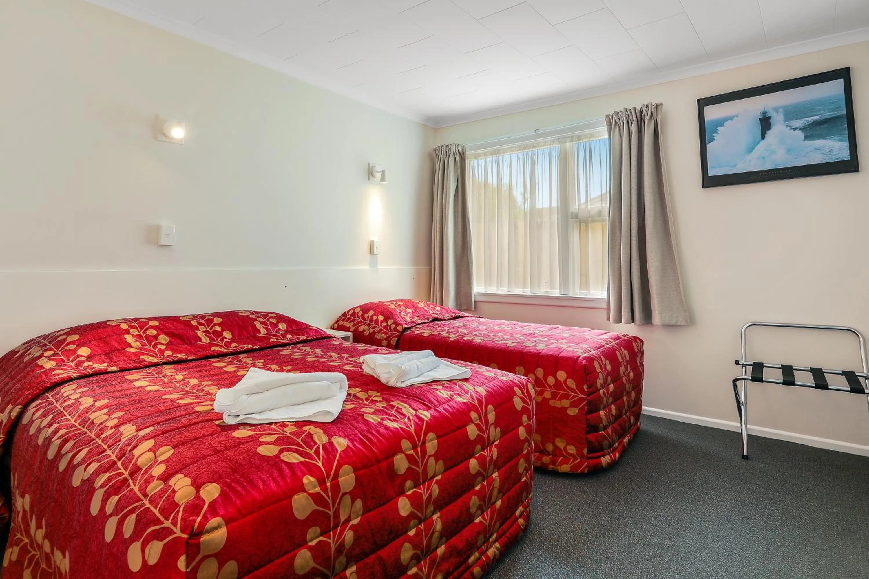 Bedroom, Bed in Arcadia Motel