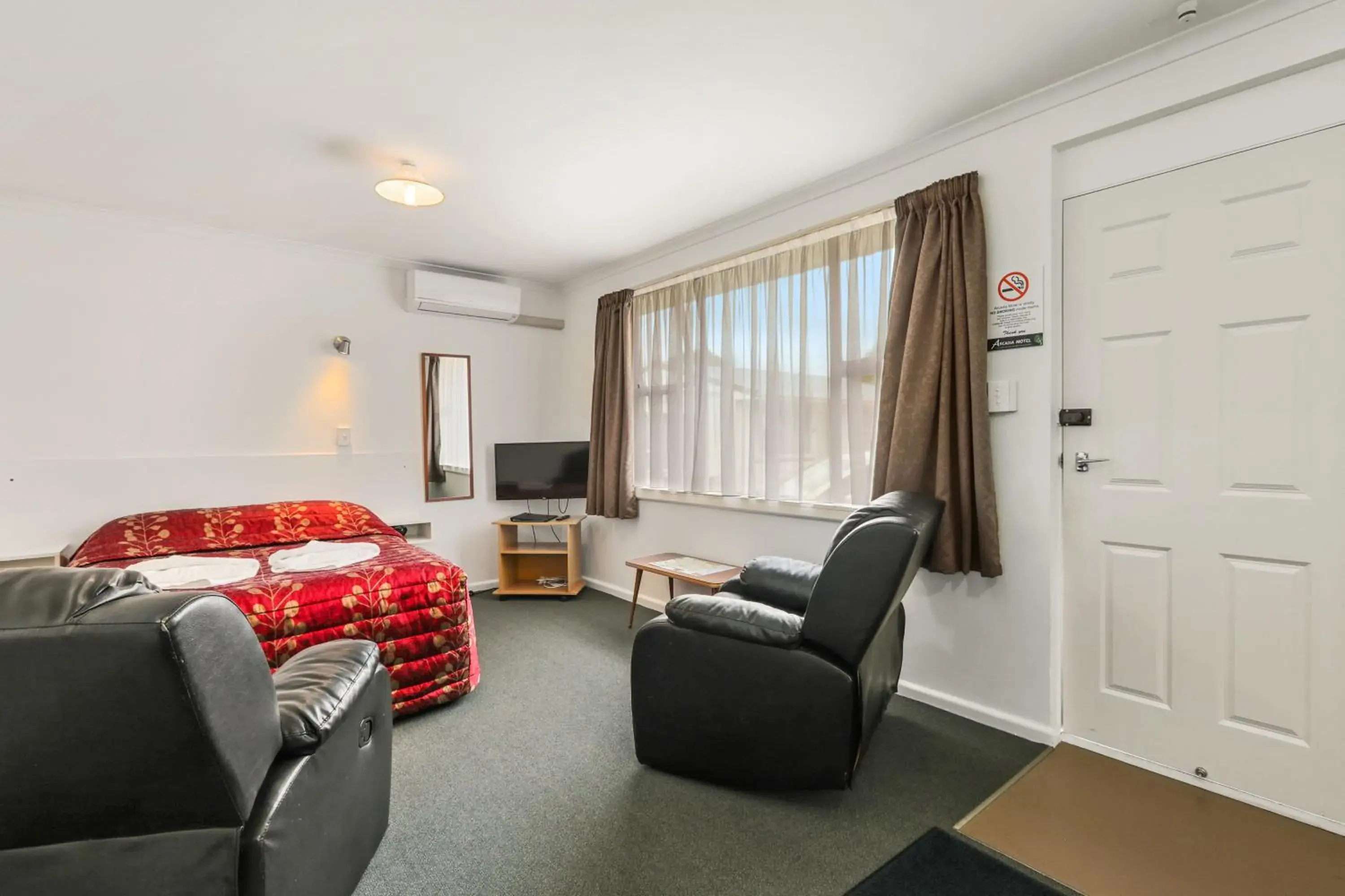 One-Bedroom Studio in Arcadia Motel One-Bedroom Studio in Arcadia Motel