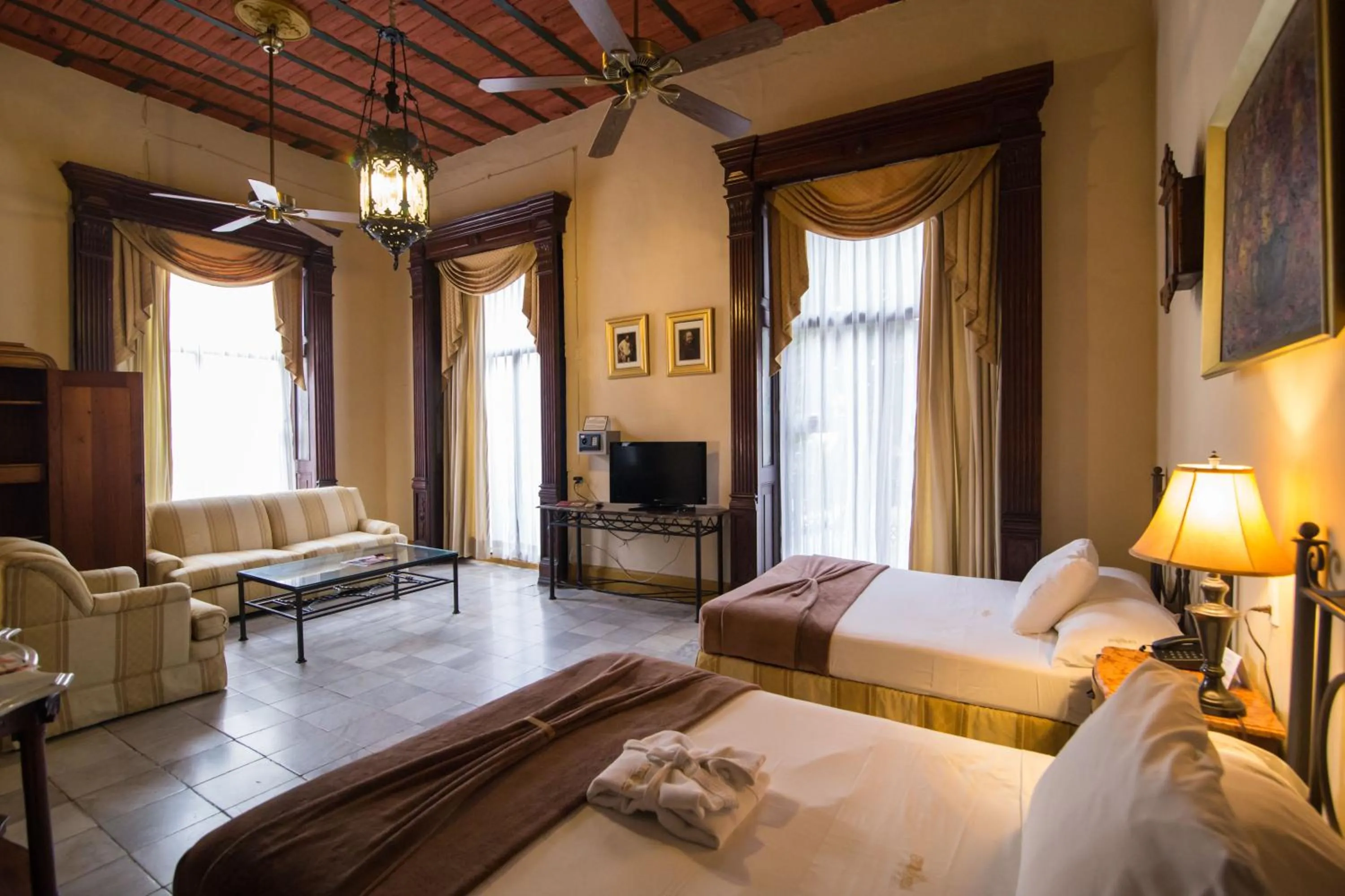 Bed in El Gran Hotel