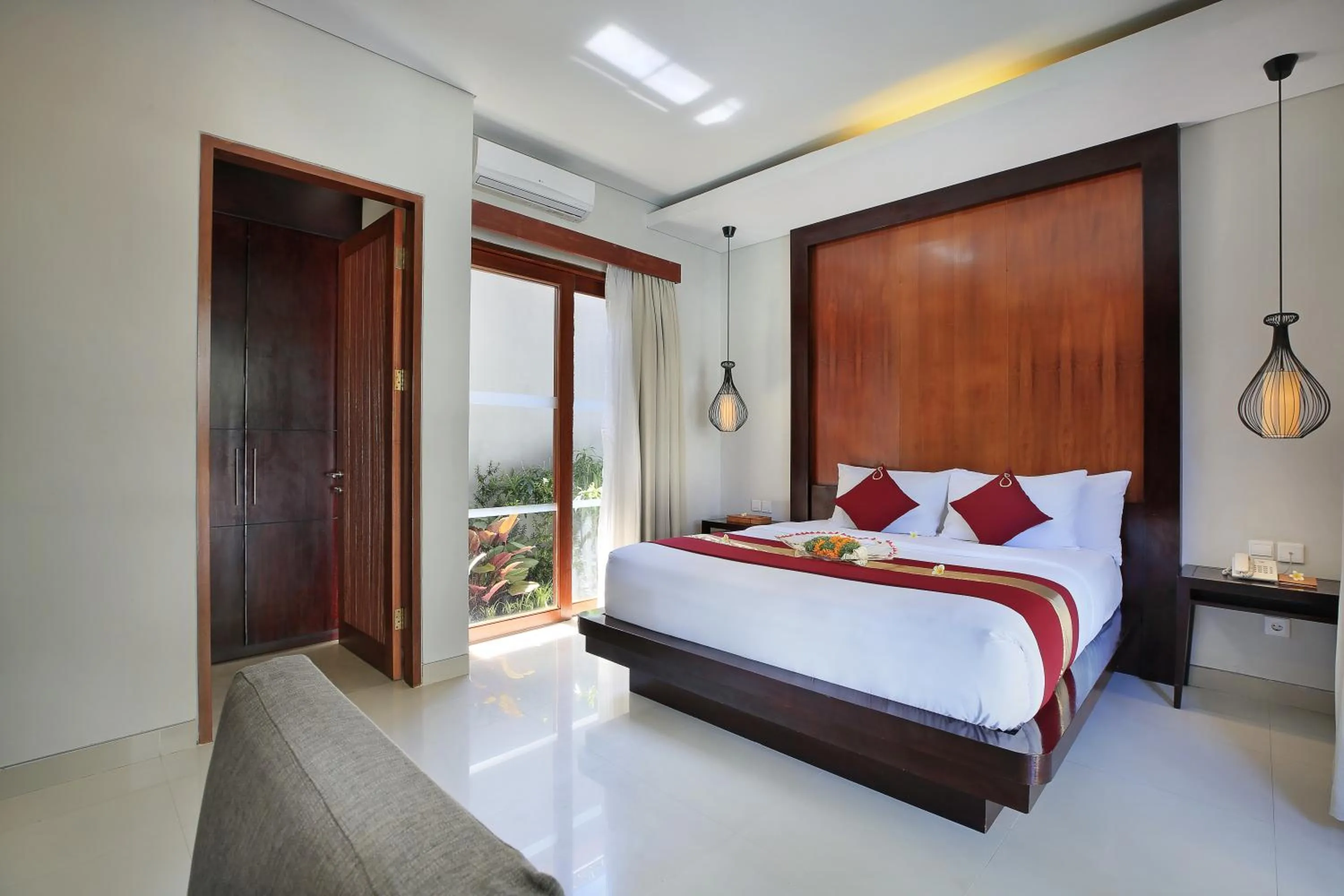 Bed in Samaja Villas Seminyak