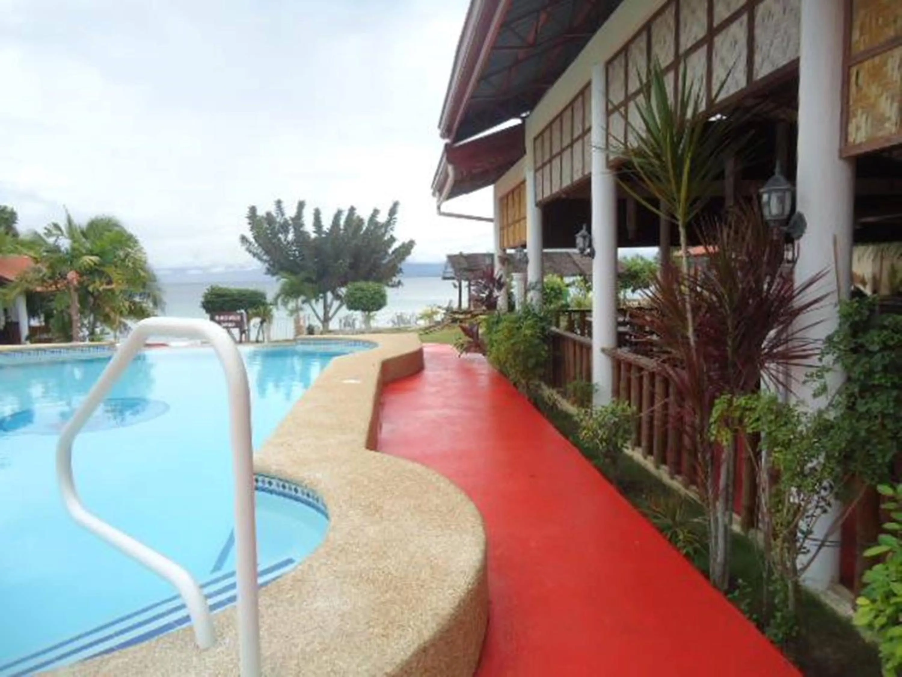 Property building in Bonita Oasis Beach Resort