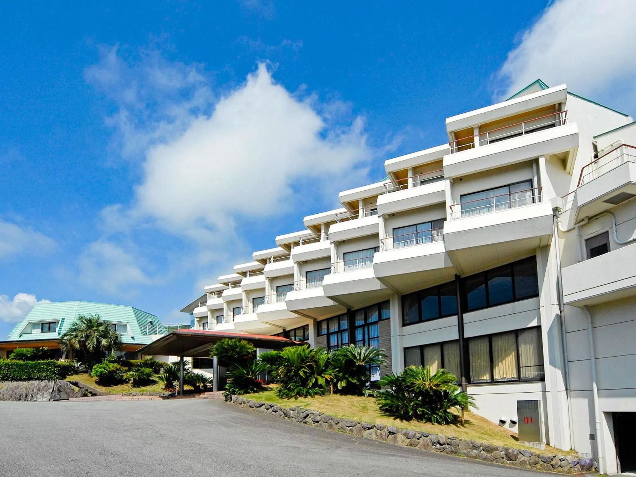 Facade/entrance in Izu-Kogen Wan Wan Paradise Hotel & Cottage