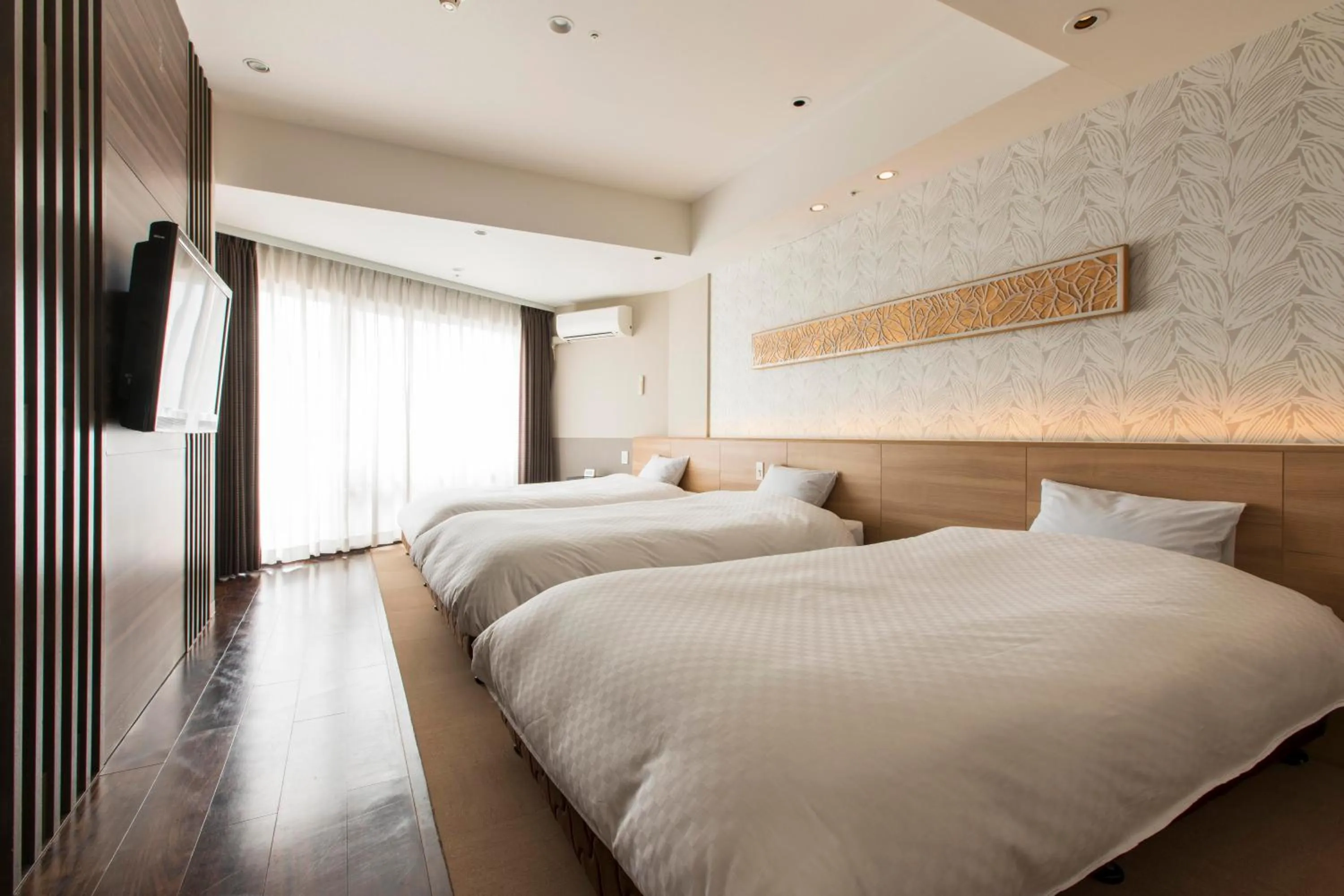 Photo of the whole room, Bed in Izu-Kogen Wan Wan Paradise Hotel & Cottage