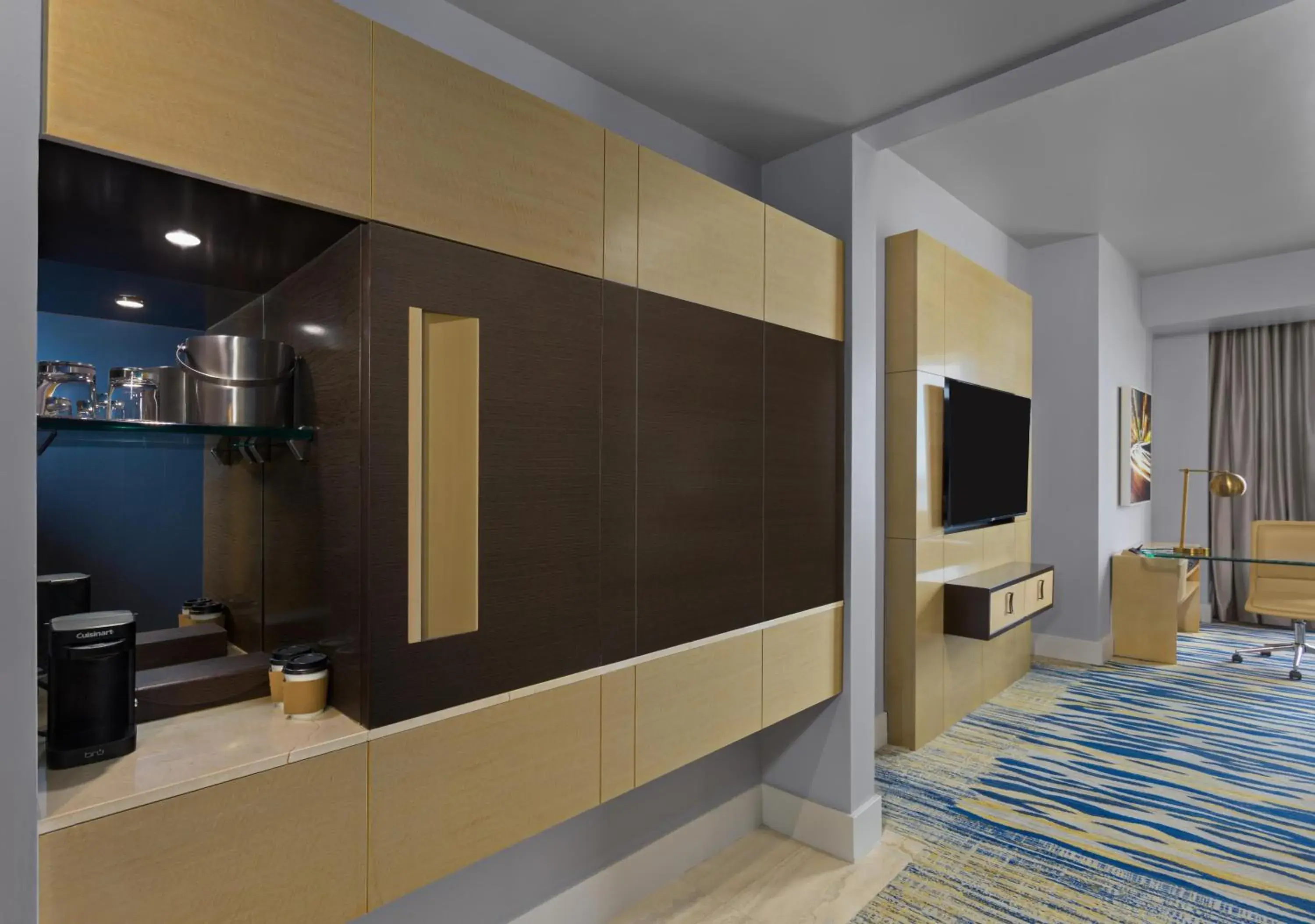 Premium King Room with Balcony and Ocean View in Hilton Panama Premium King Room with Balcony and Ocean View in Hilton Panama