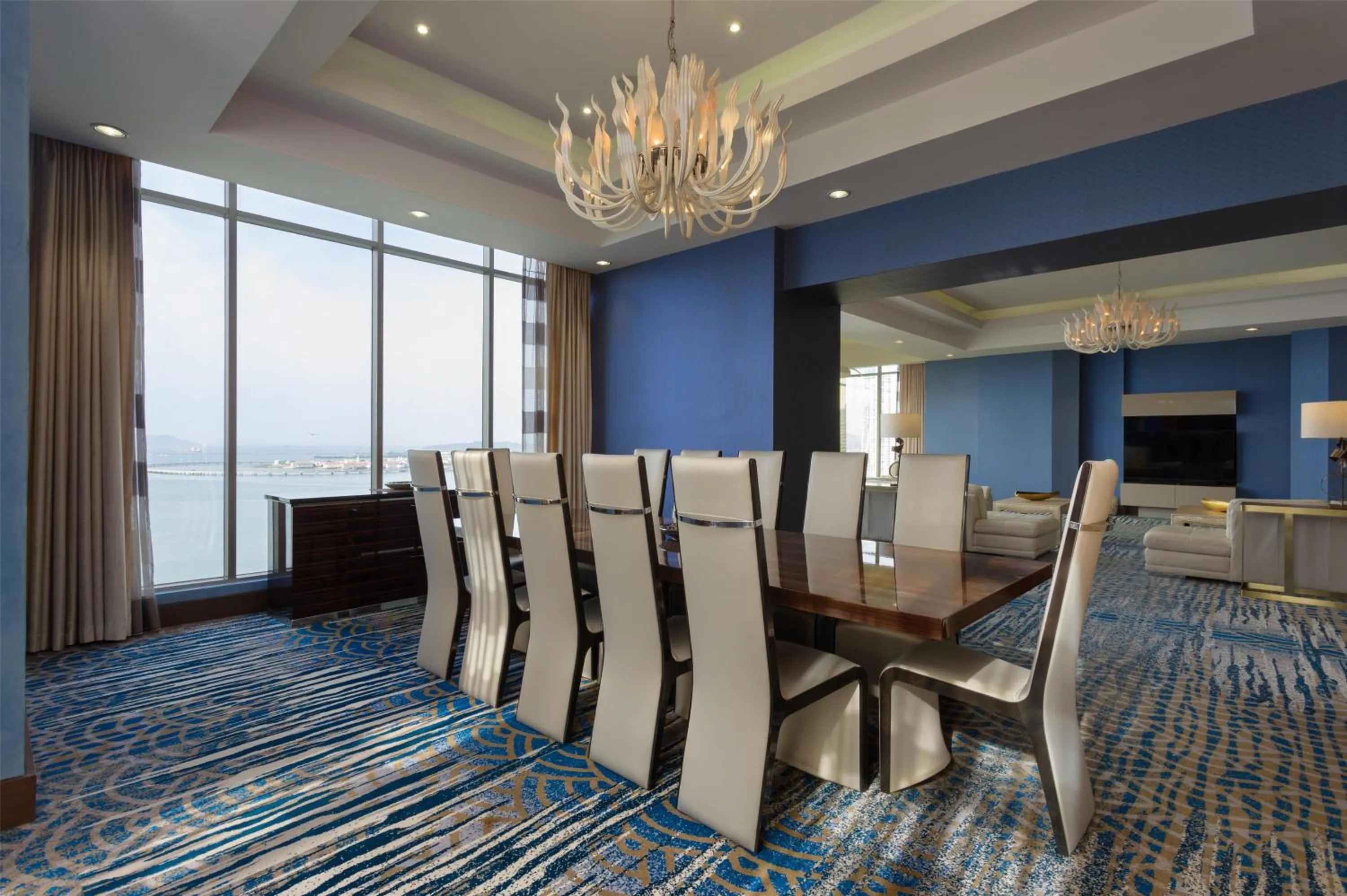 Living room in Hilton Panama