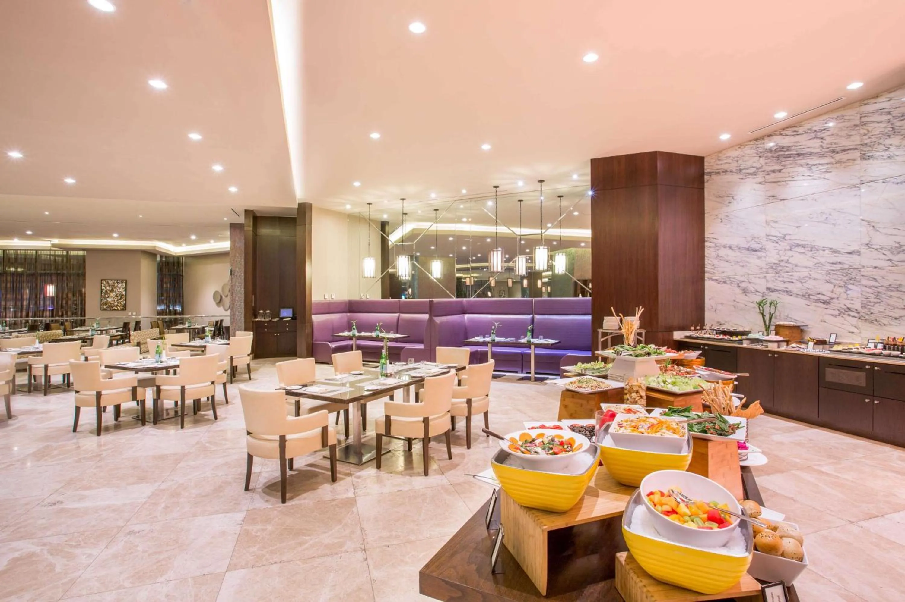 Breakfast in Hilton Panama