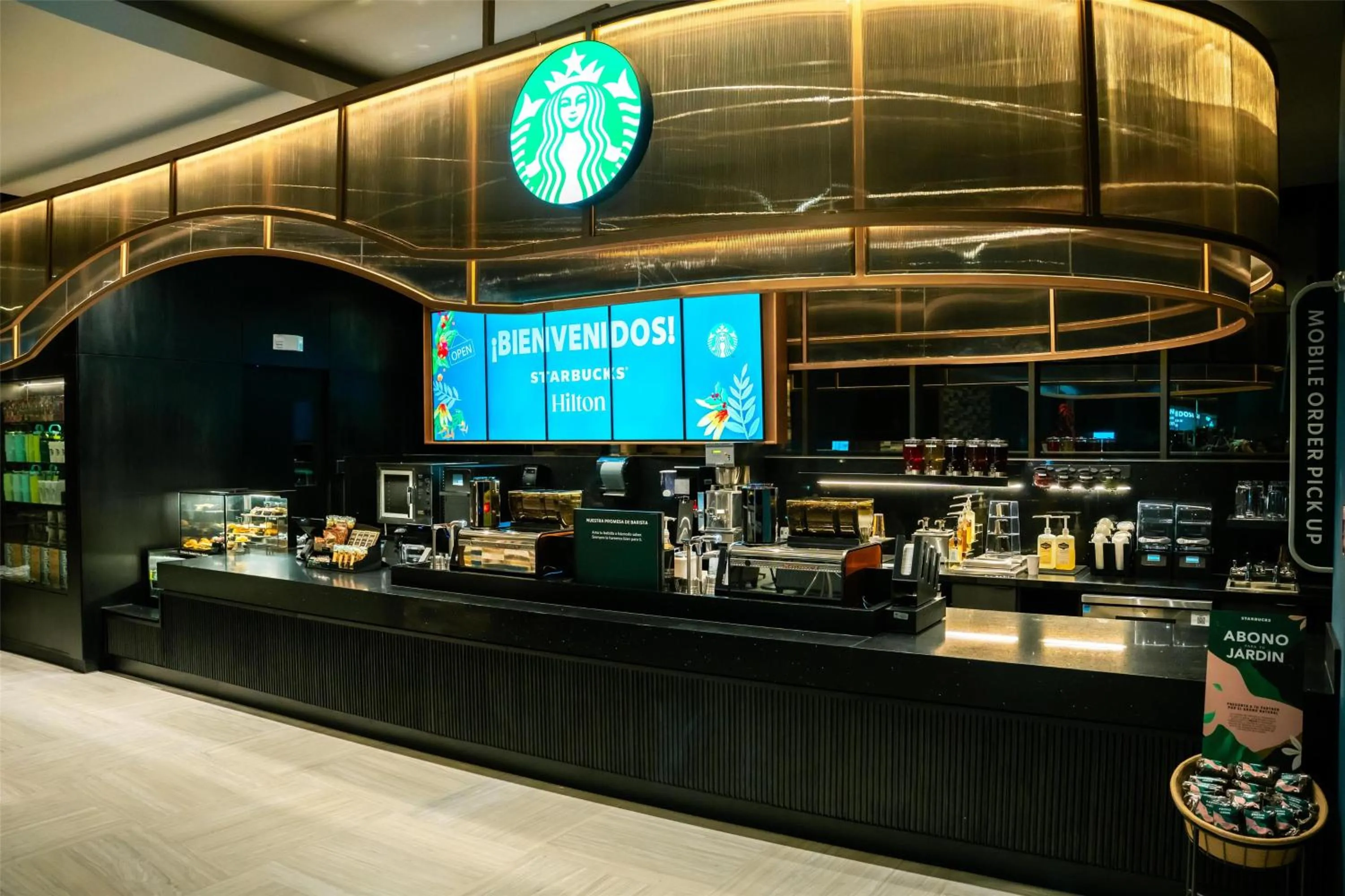 Dining area in Hilton Panama
