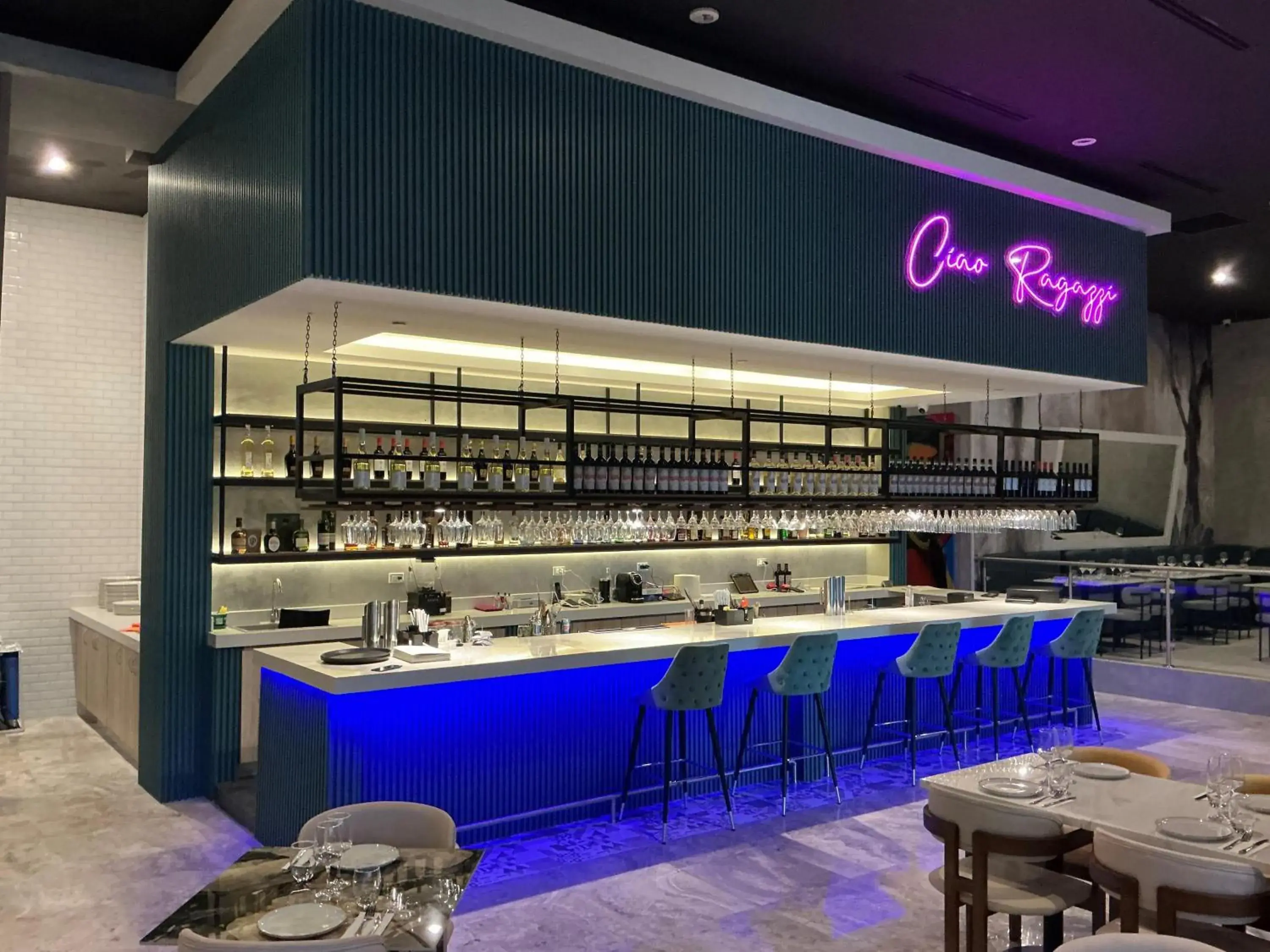 Lounge or bar in Hilton Panama Lounge or bar in Hilton Panama