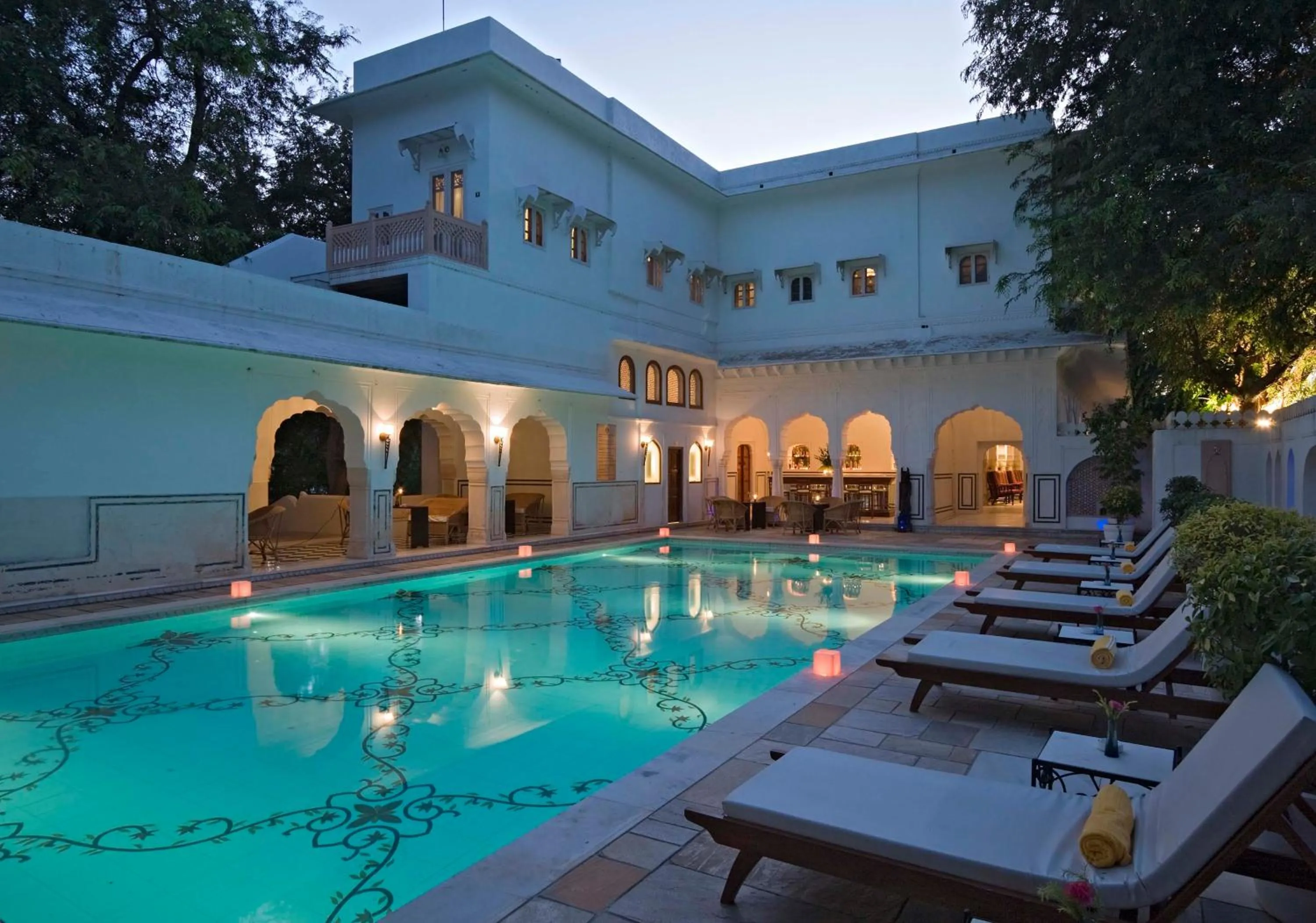 Swimming pool in Samode Bagh