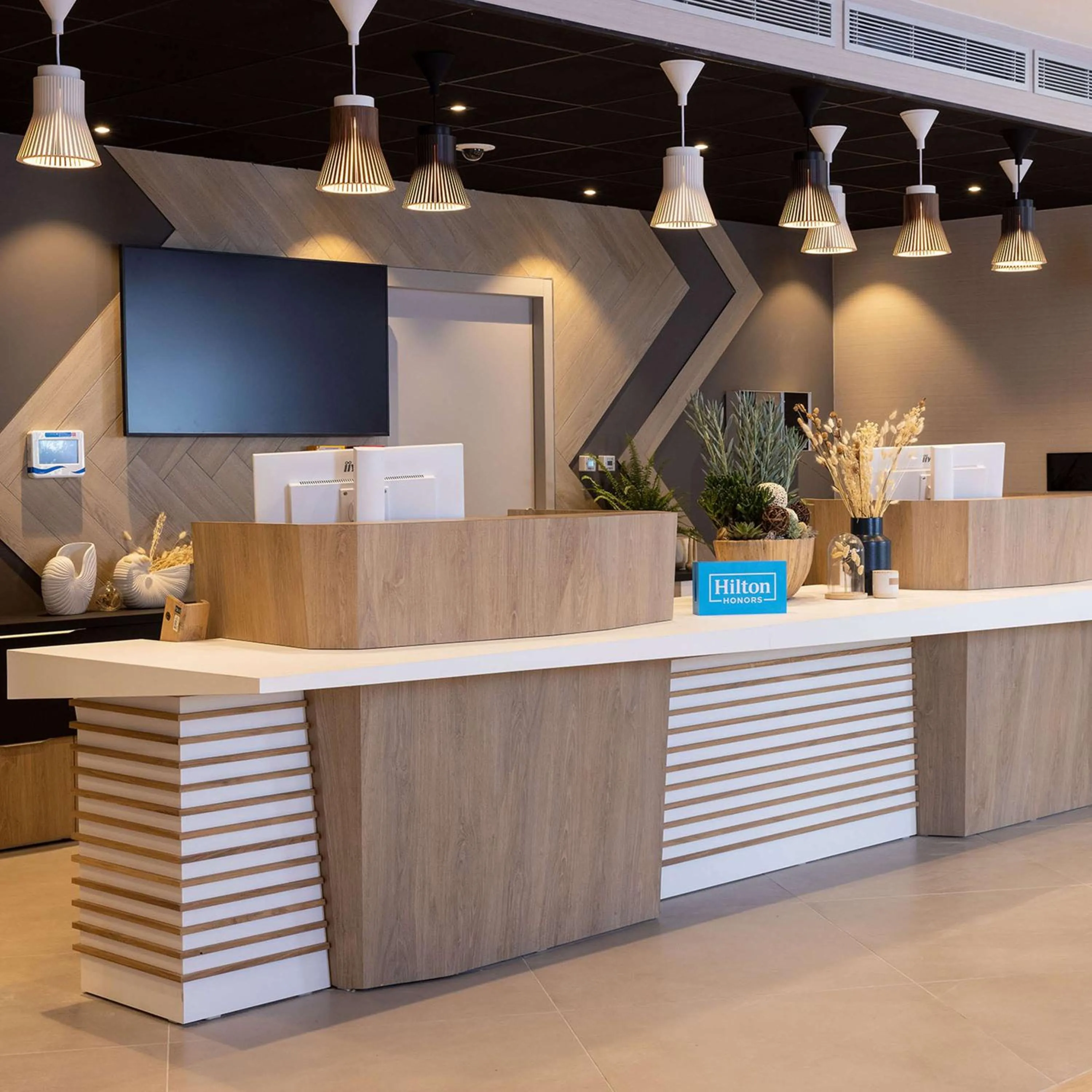 Lobby or reception in Hilton Garden Inn Le Havre Centre