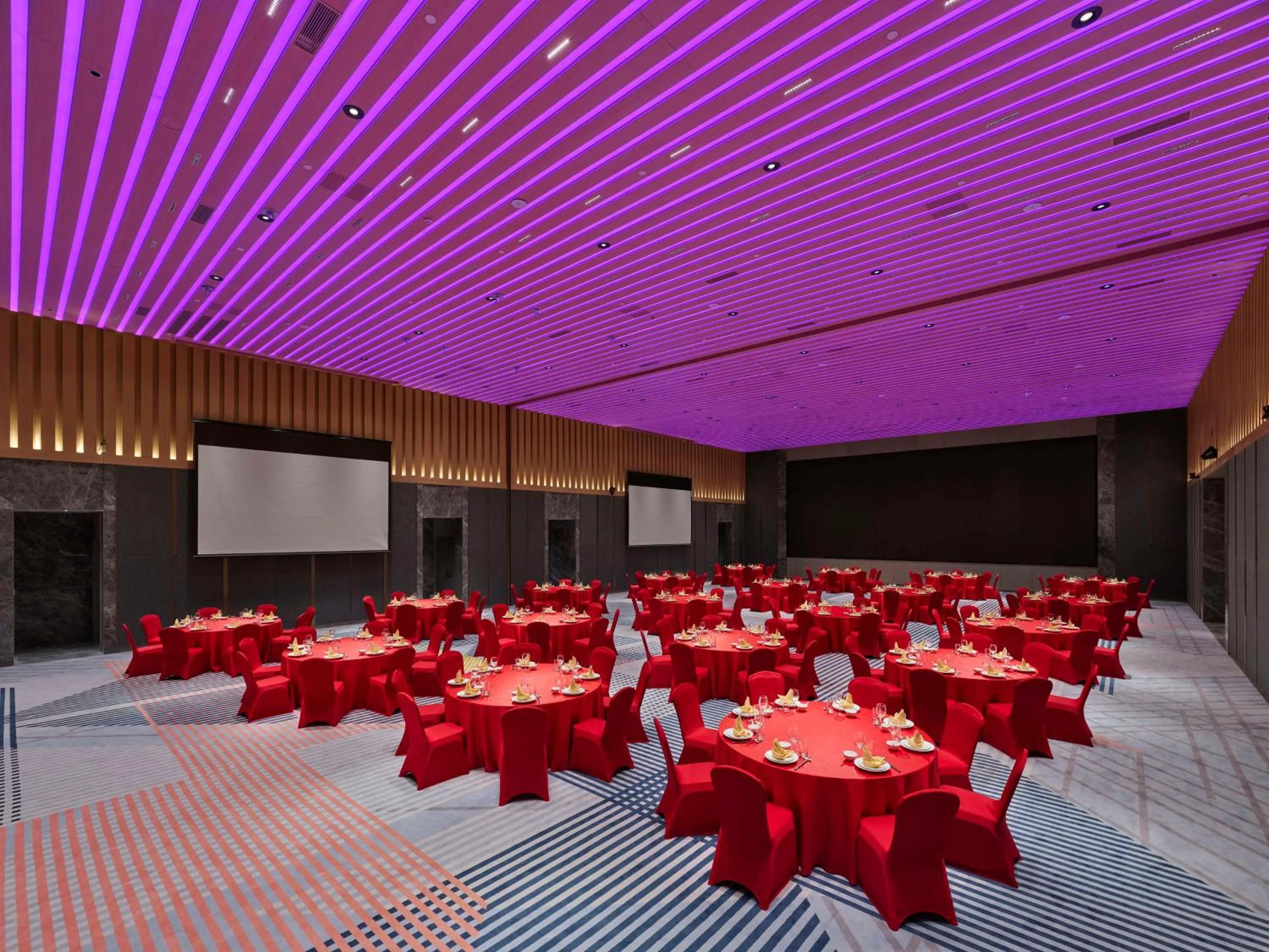 Meeting/conference room in Doubletree By Hilton Nanning Wuxiang