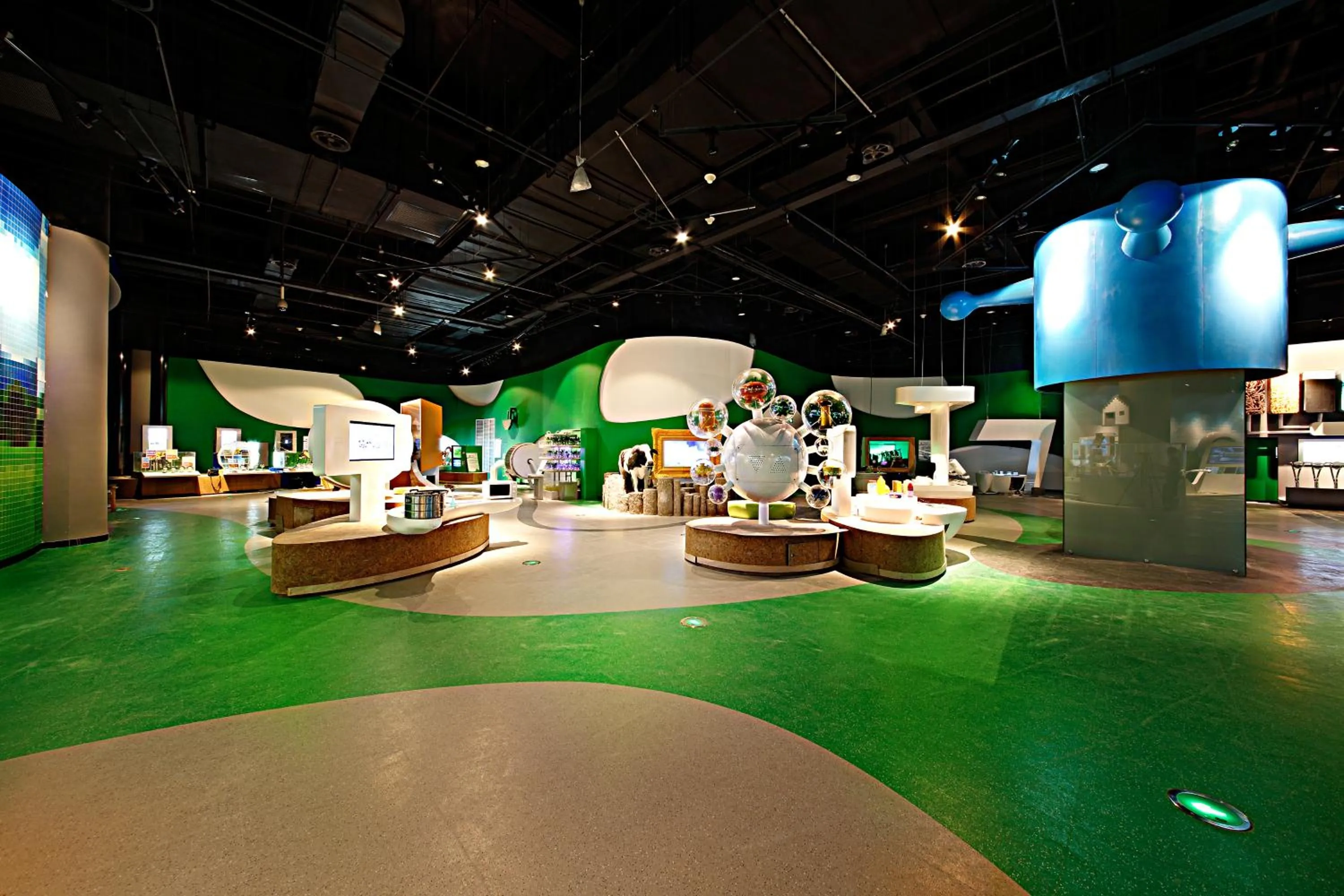 Children play ground in Langham Place, Ningbo Culture Plaza