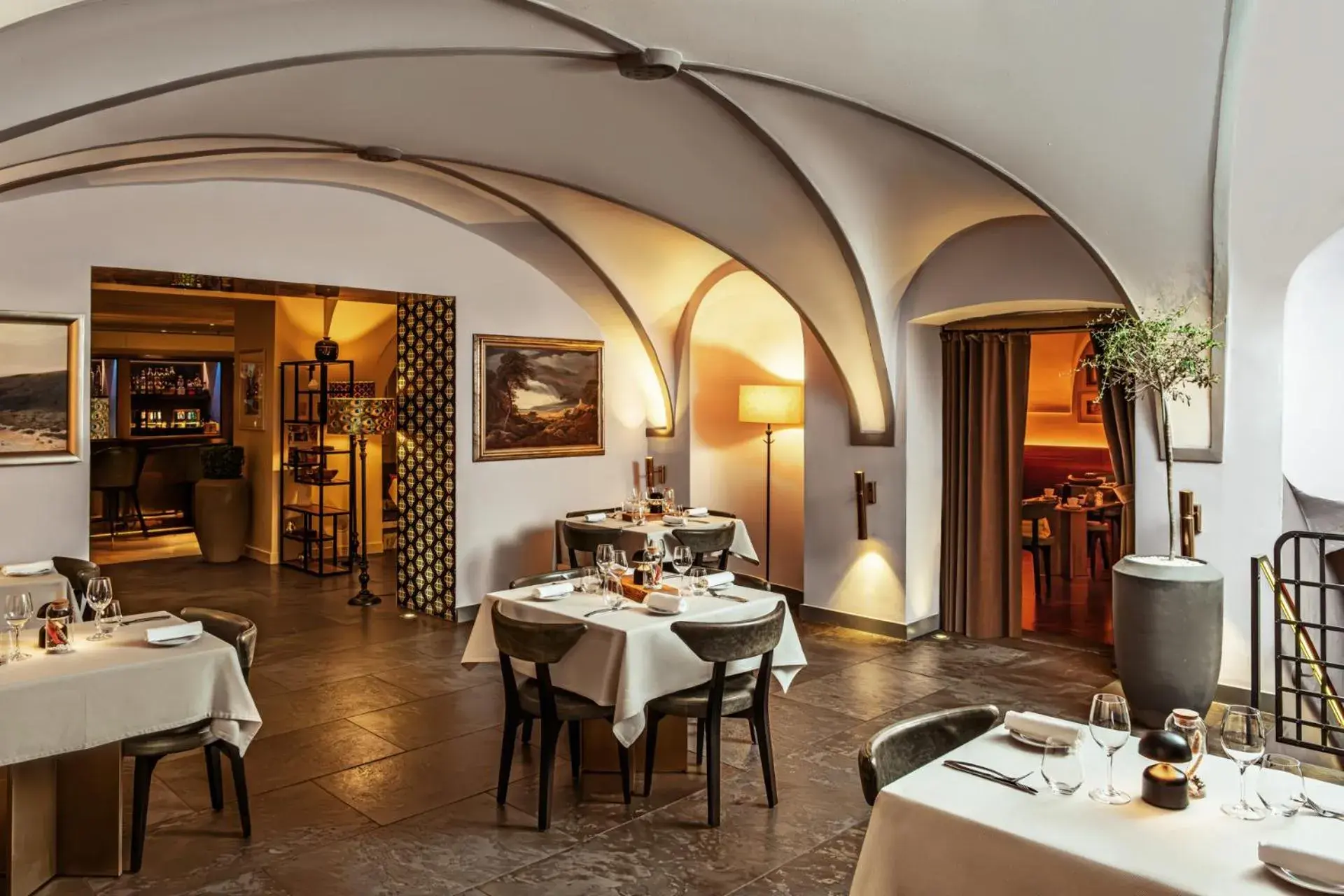 Restaurant/places to eat in Mandarin Oriental, Prague Restaurant/places to eat in Mandarin Oriental, Prague