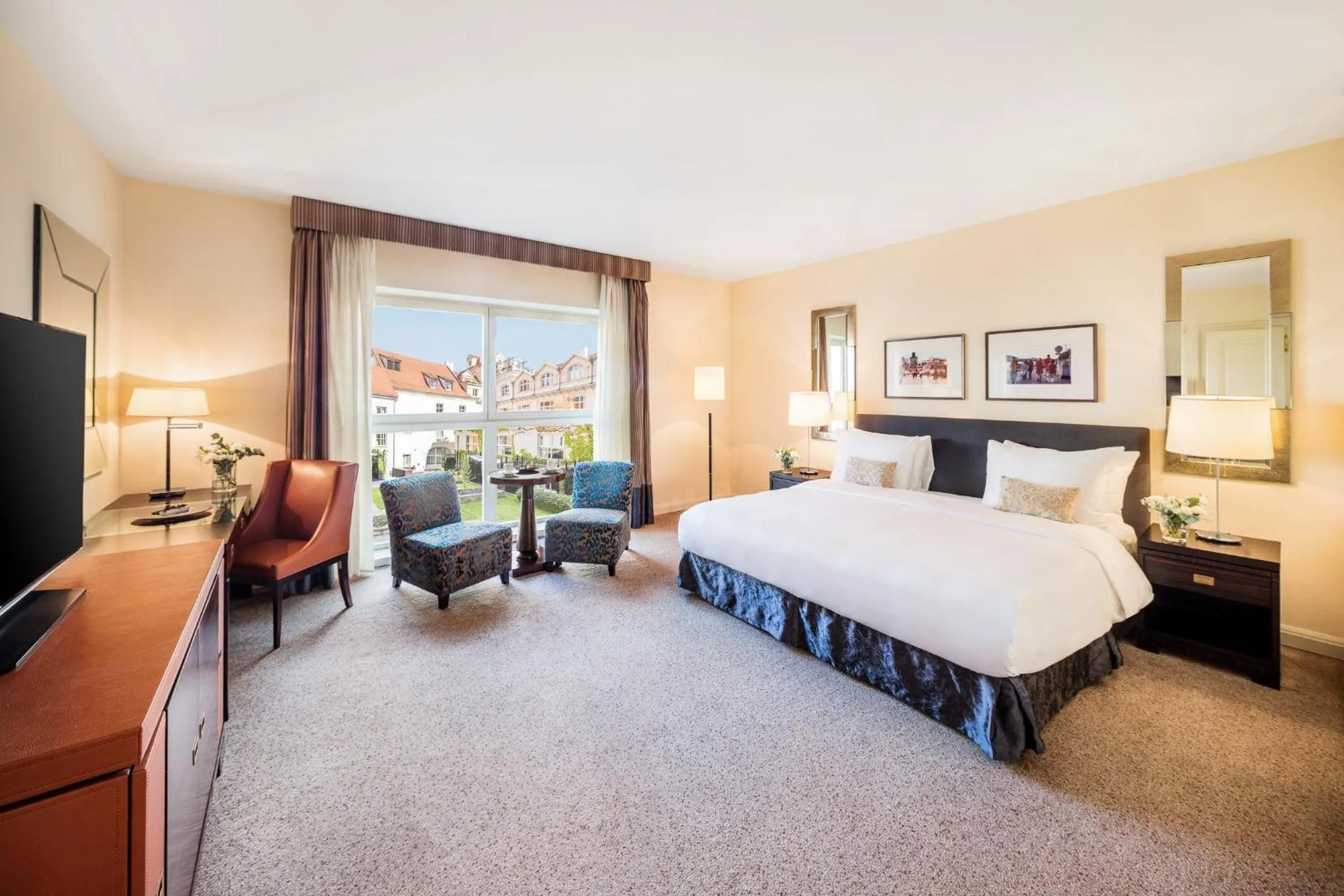 Garden, Bed in Mandarin Oriental, Prague