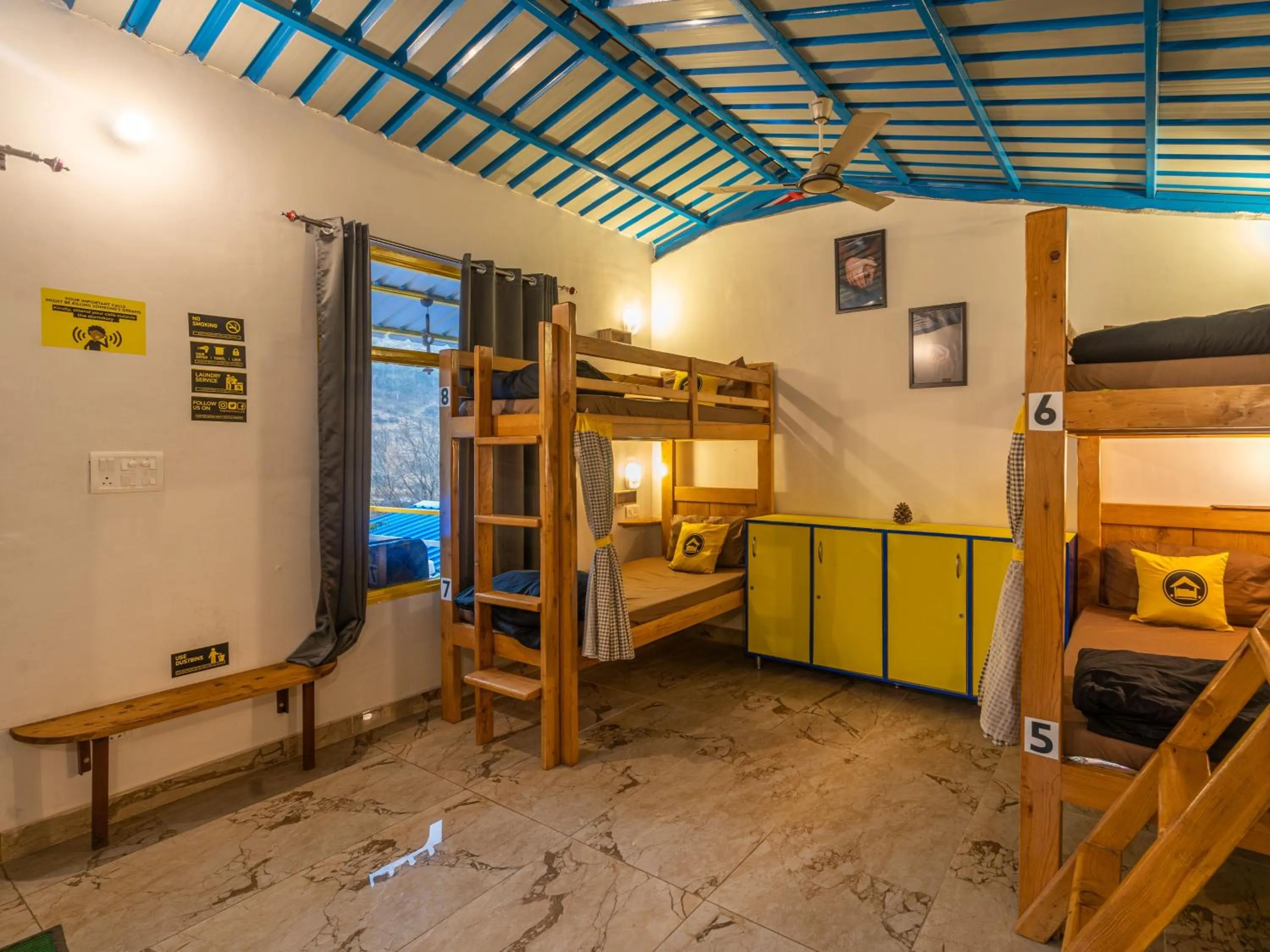 Bed in The Hosteller Mussoorie By the Streamside, Kempty