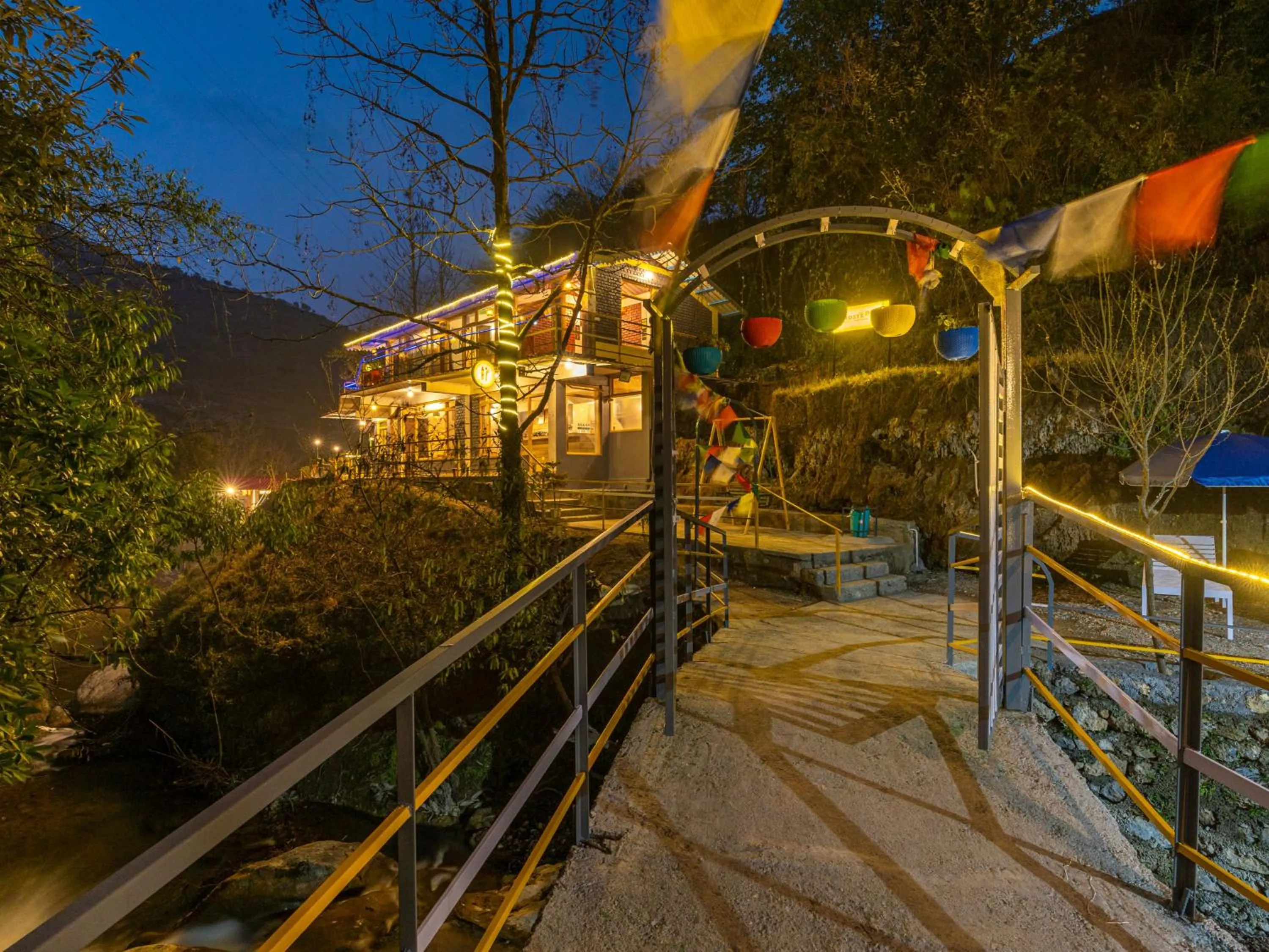 Night in The Hosteller Mussoorie By the Streamside, Kempty