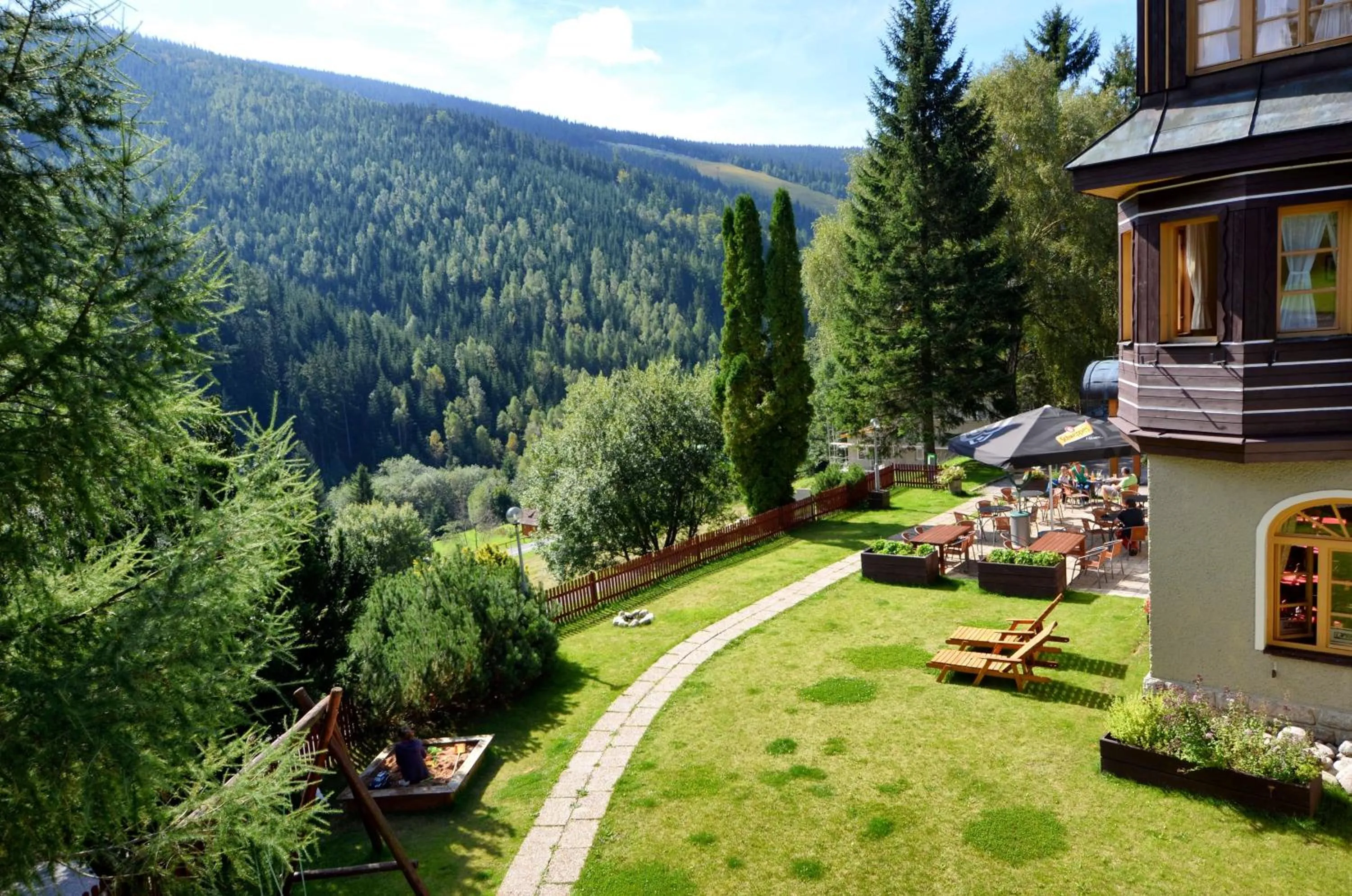 Facade/entrance in Alpský Hotel