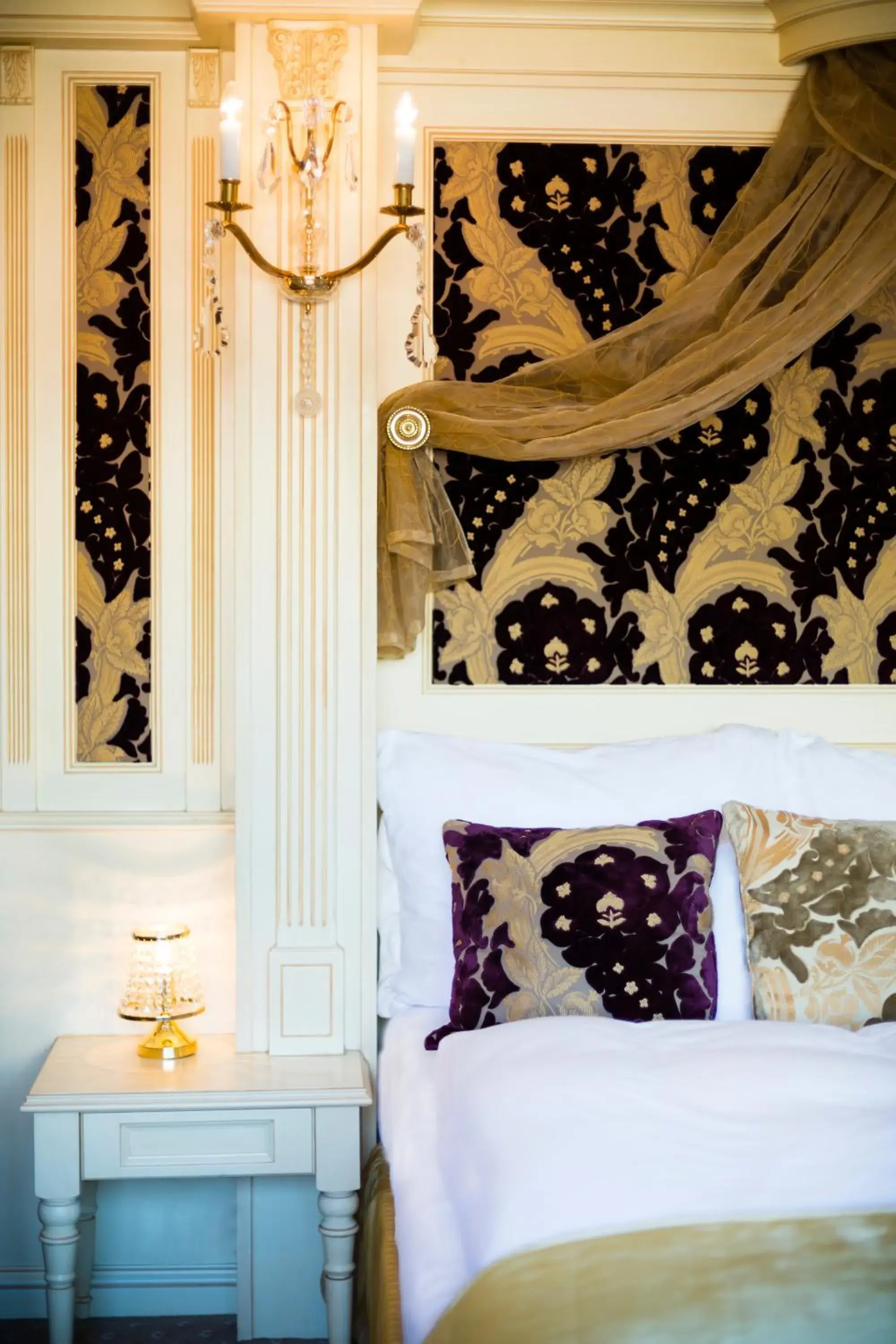 Bed in Luxury Family Hotel Royal Palace Bed in Luxury Family Hotel Royal Palace