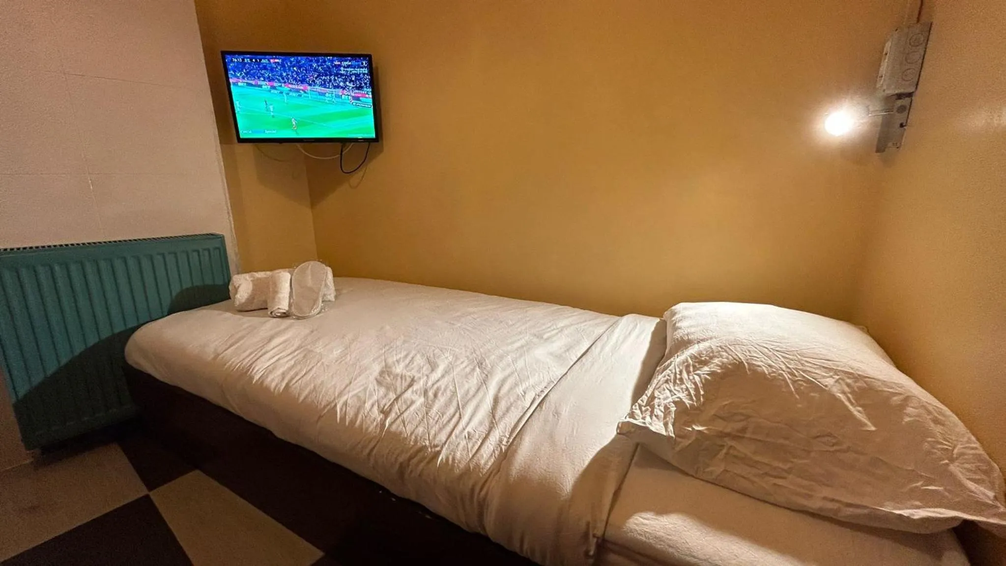 Bed in Central Accommodation budget by HR