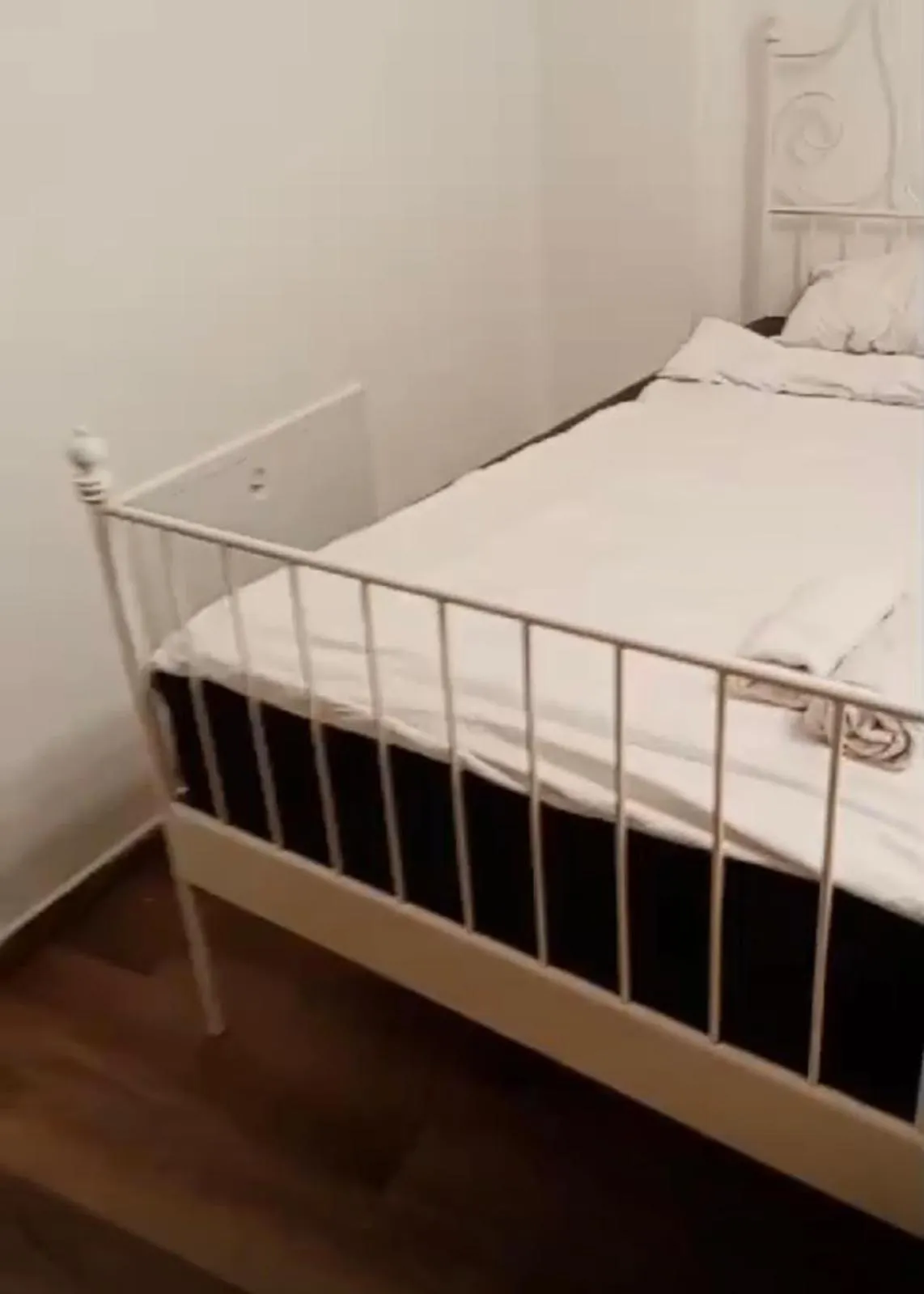 Bed in Central Accommodation budget by HR