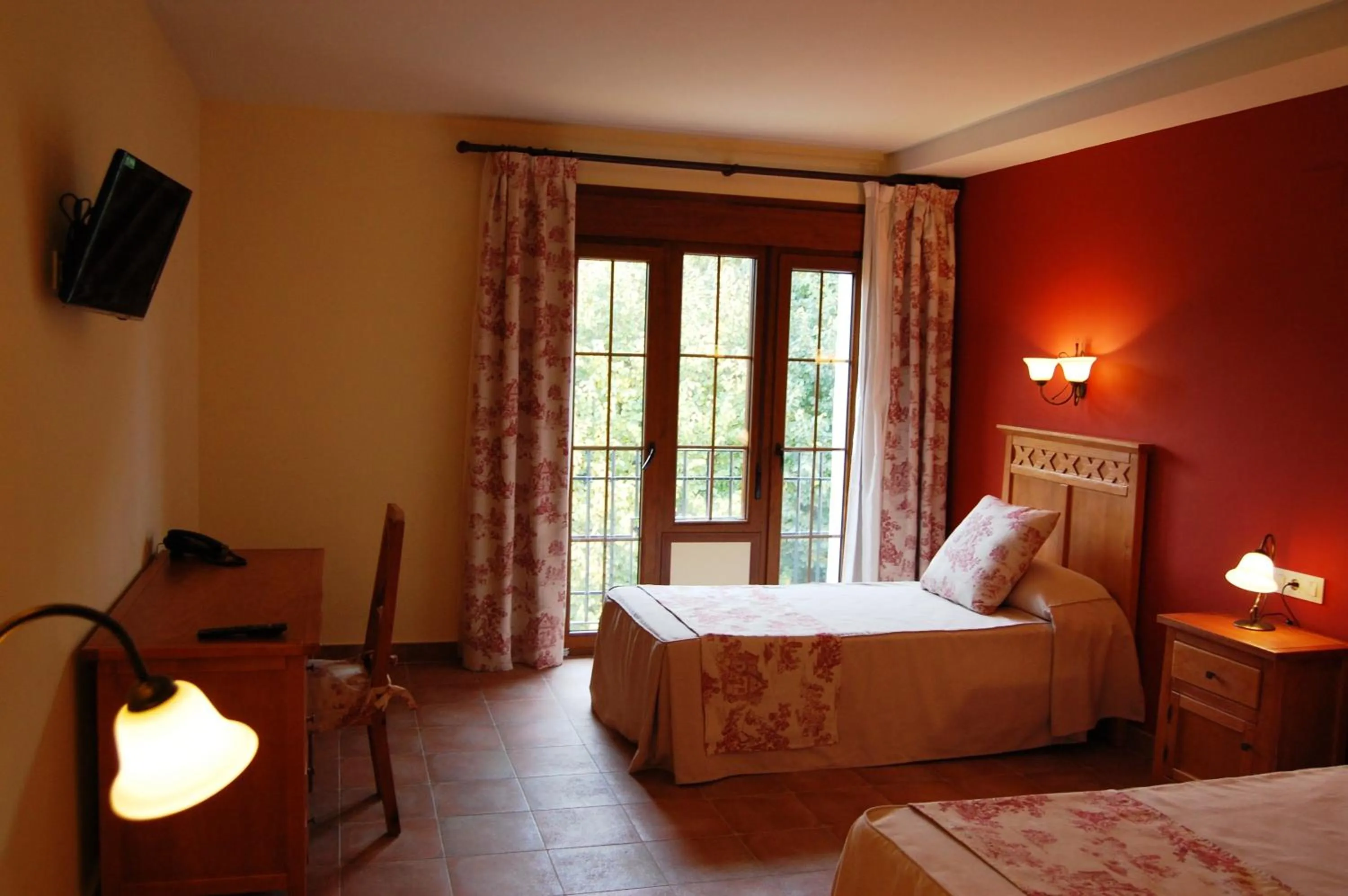 Photo of the whole room, Bed in Hotel El Cortijo de Daimiel