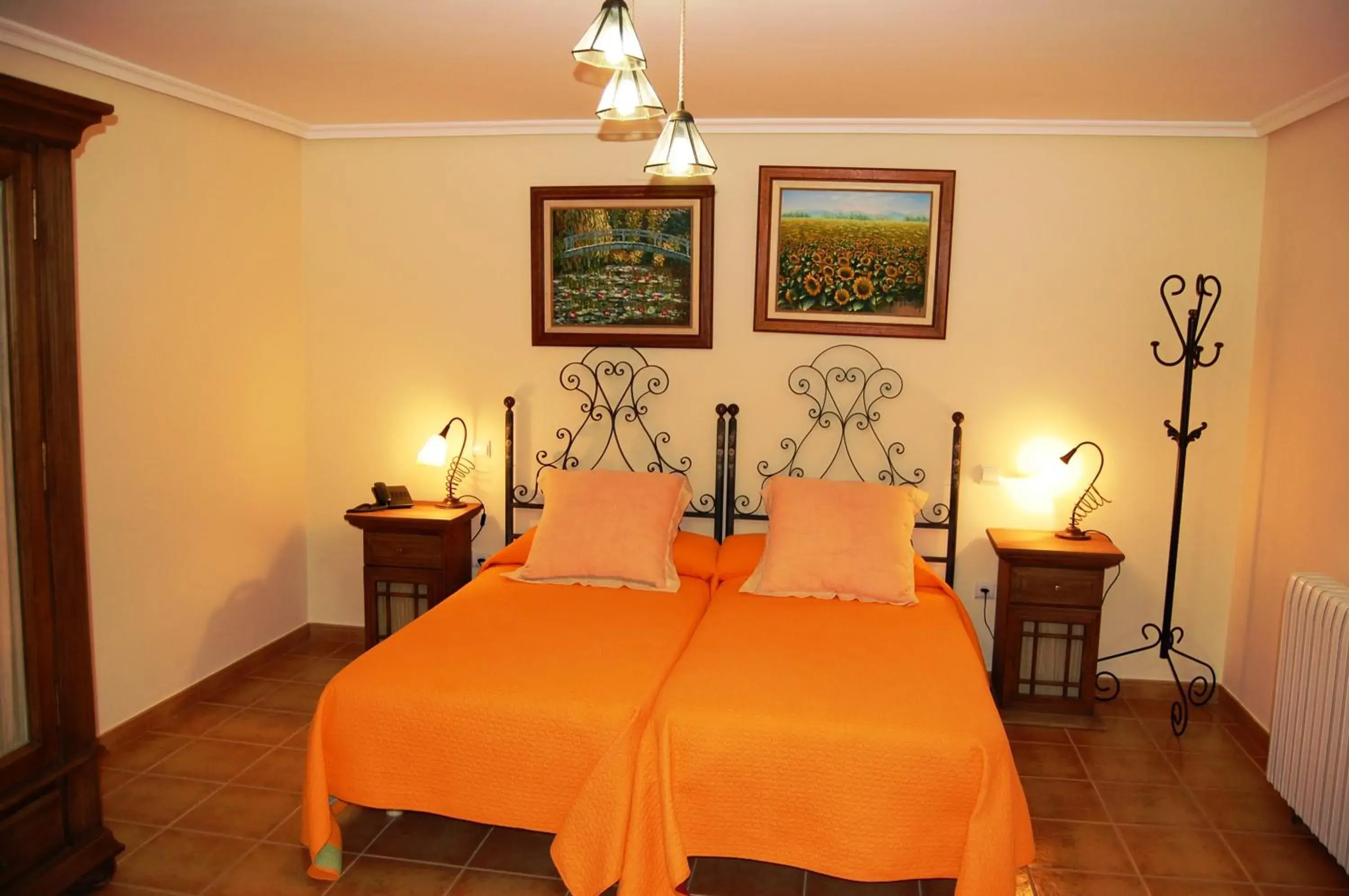 Bed in Hotel El Cortijo de Daimiel Bed in Hotel El Cortijo de Daimiel