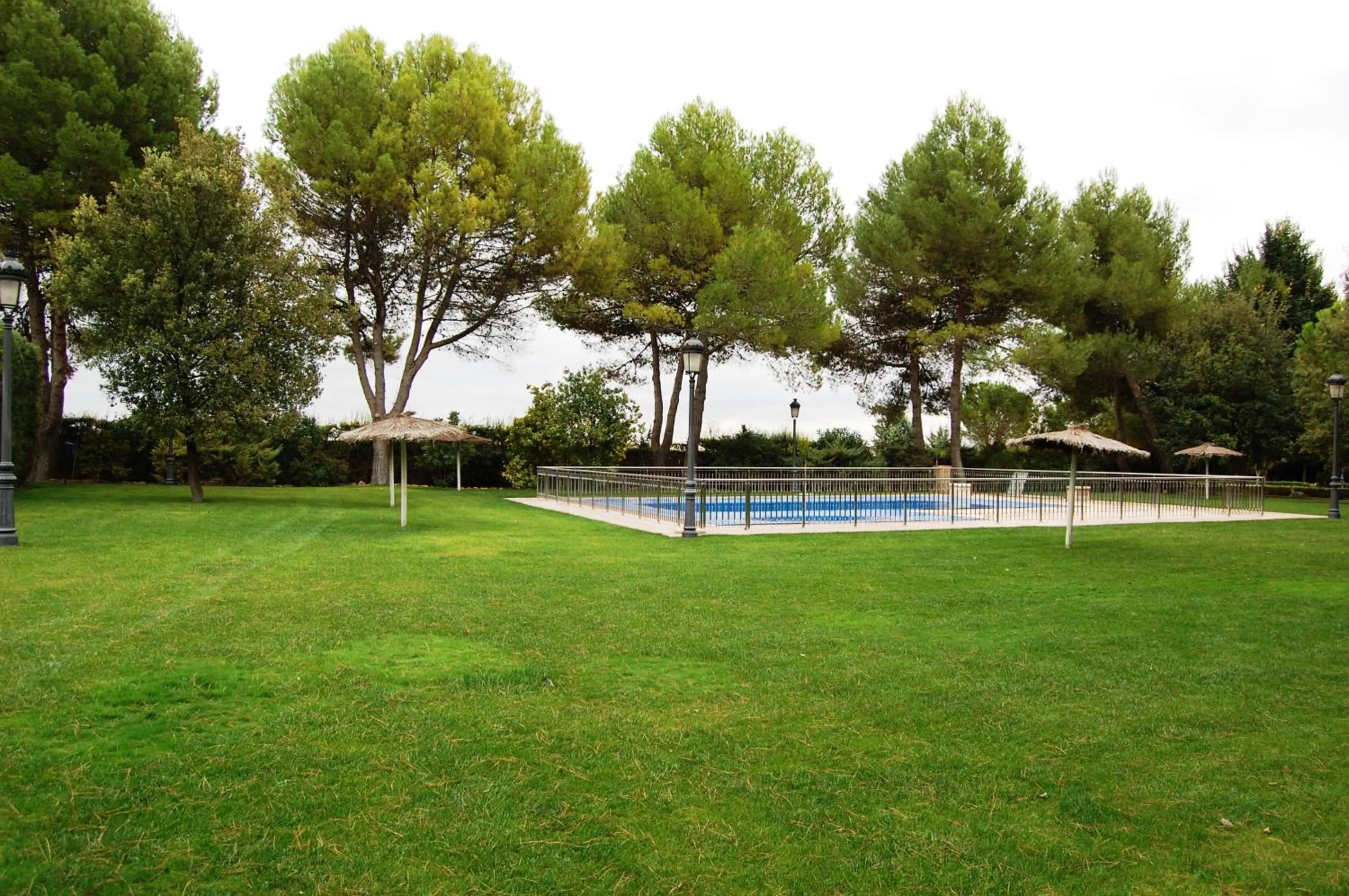 Swimming pool in Hotel El Cortijo de Daimiel
