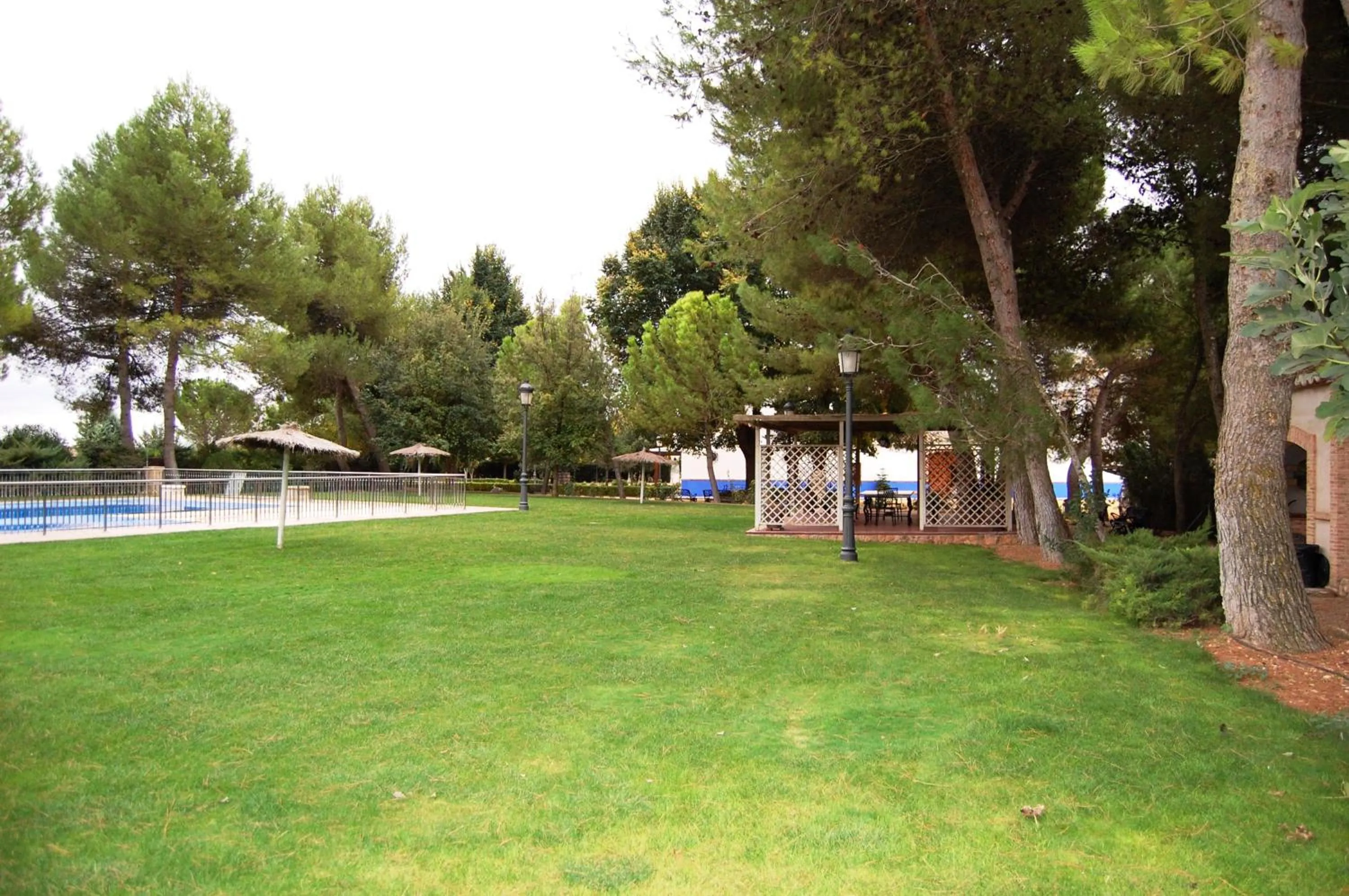 Swimming pool in Hotel El Cortijo de Daimiel