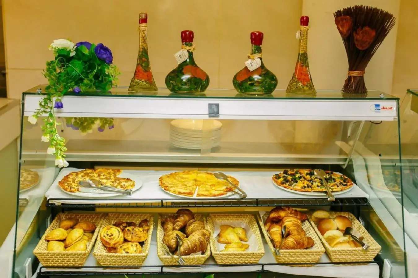 Breakfast in The Wheatbaker Breakfast in The Wheatbaker