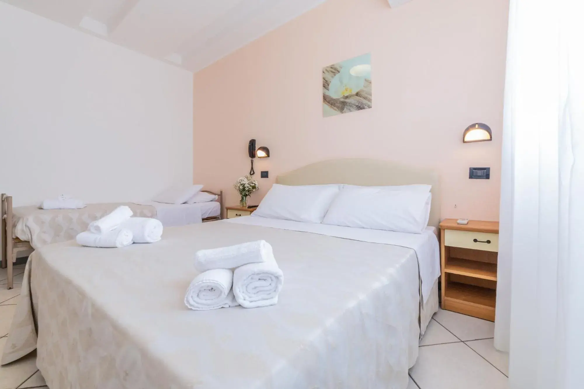 Triple Room with Balcony in Hotel San Paolo Triple Room with Balcony in Hotel San Paolo