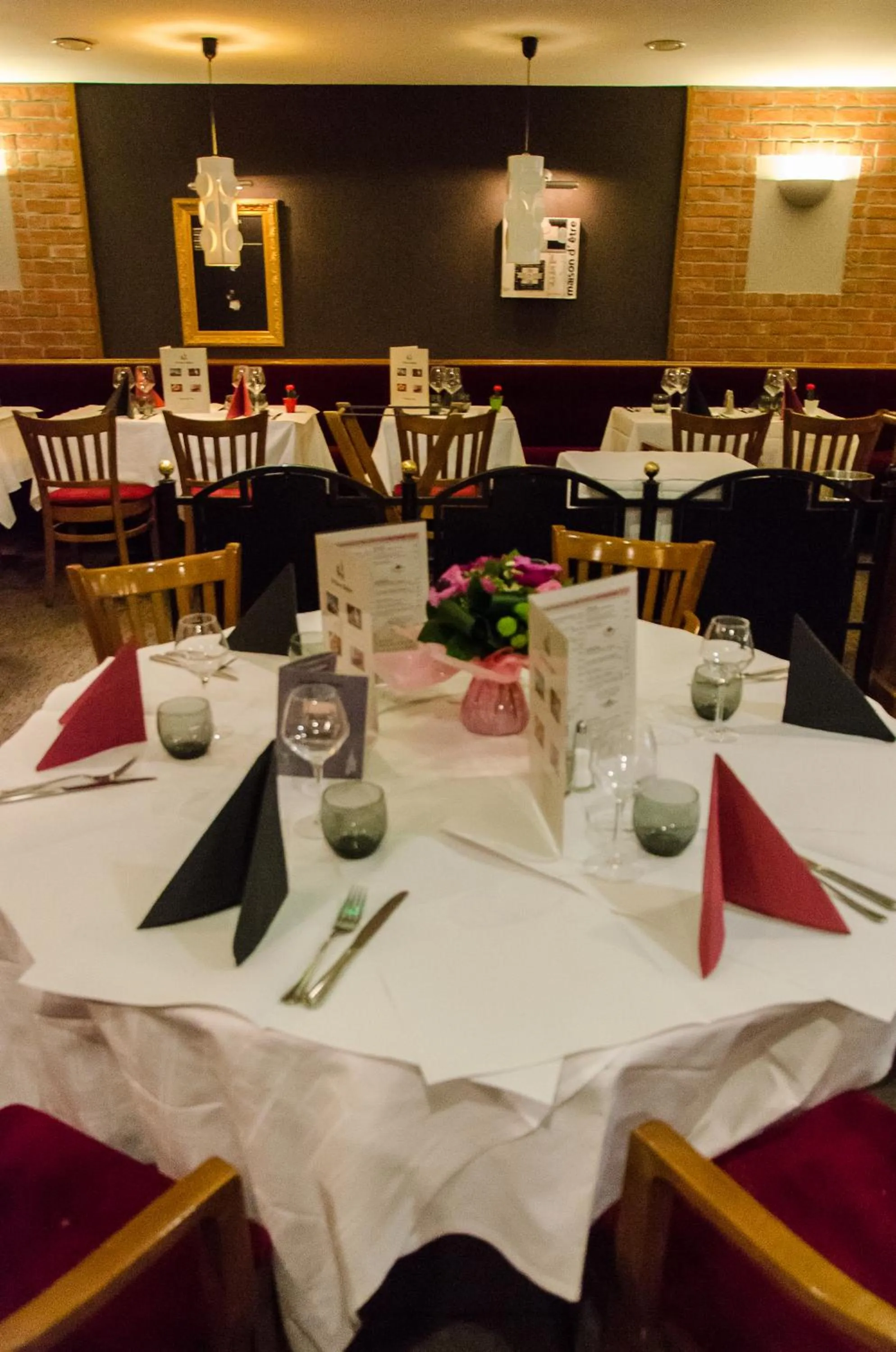 Restaurant/places to eat in Le Vieux Beffroi