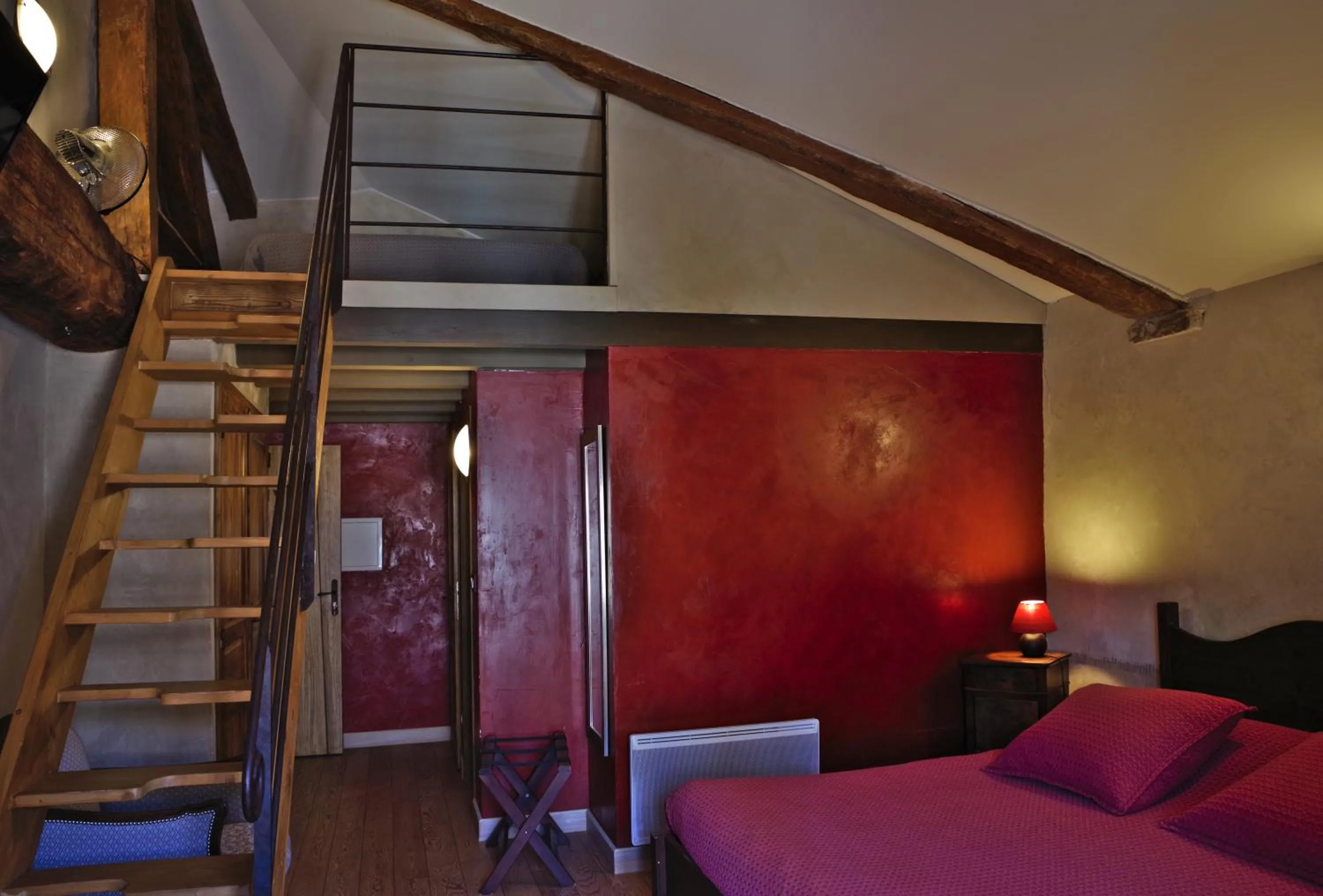 Deluxe Family Room in Des Lits Sur La Place