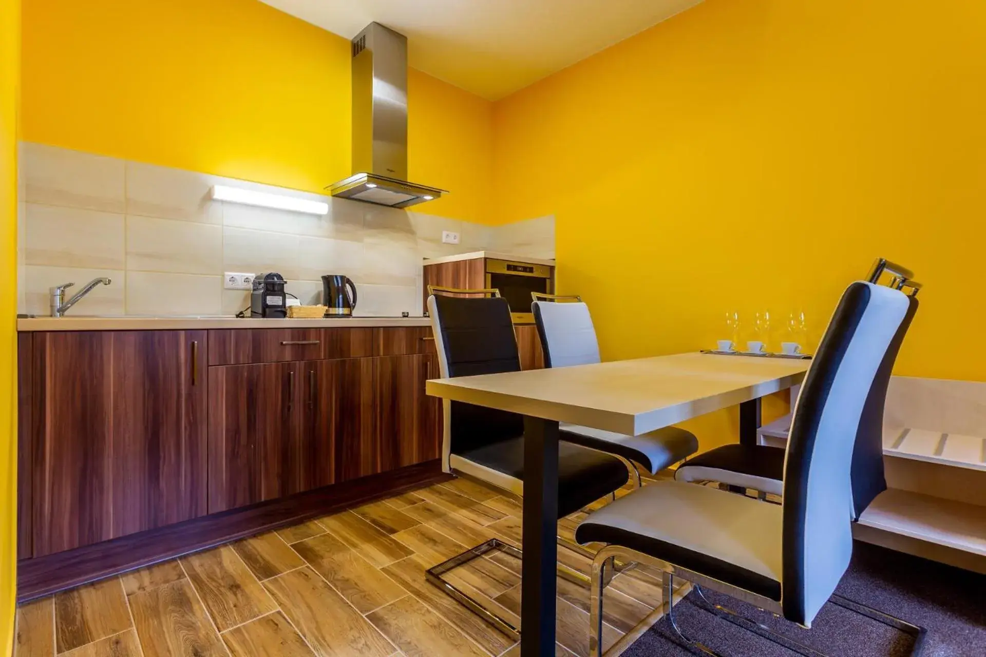 Standard Queen Room in Hostel Mayer Superior Veszprém Standard Queen Room in Hostel Mayer Superior Veszprém