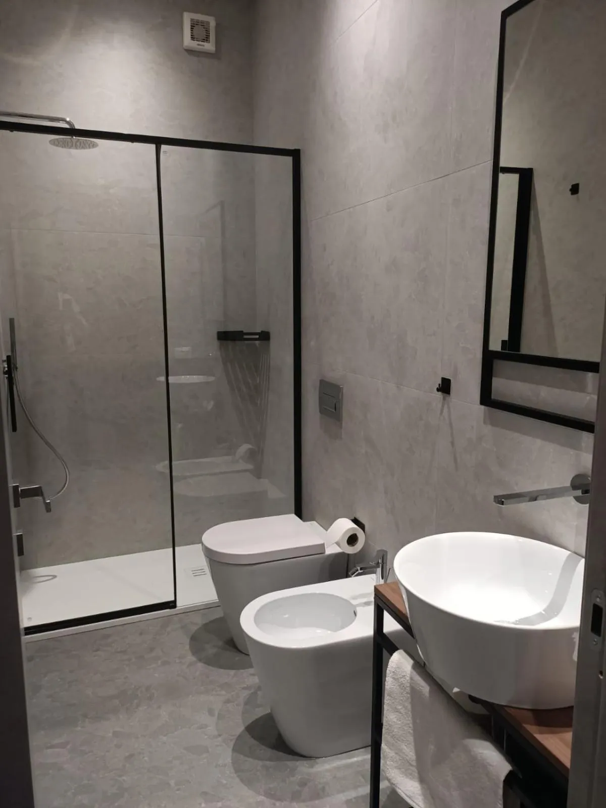 Bathroom in Granatelli Rooms