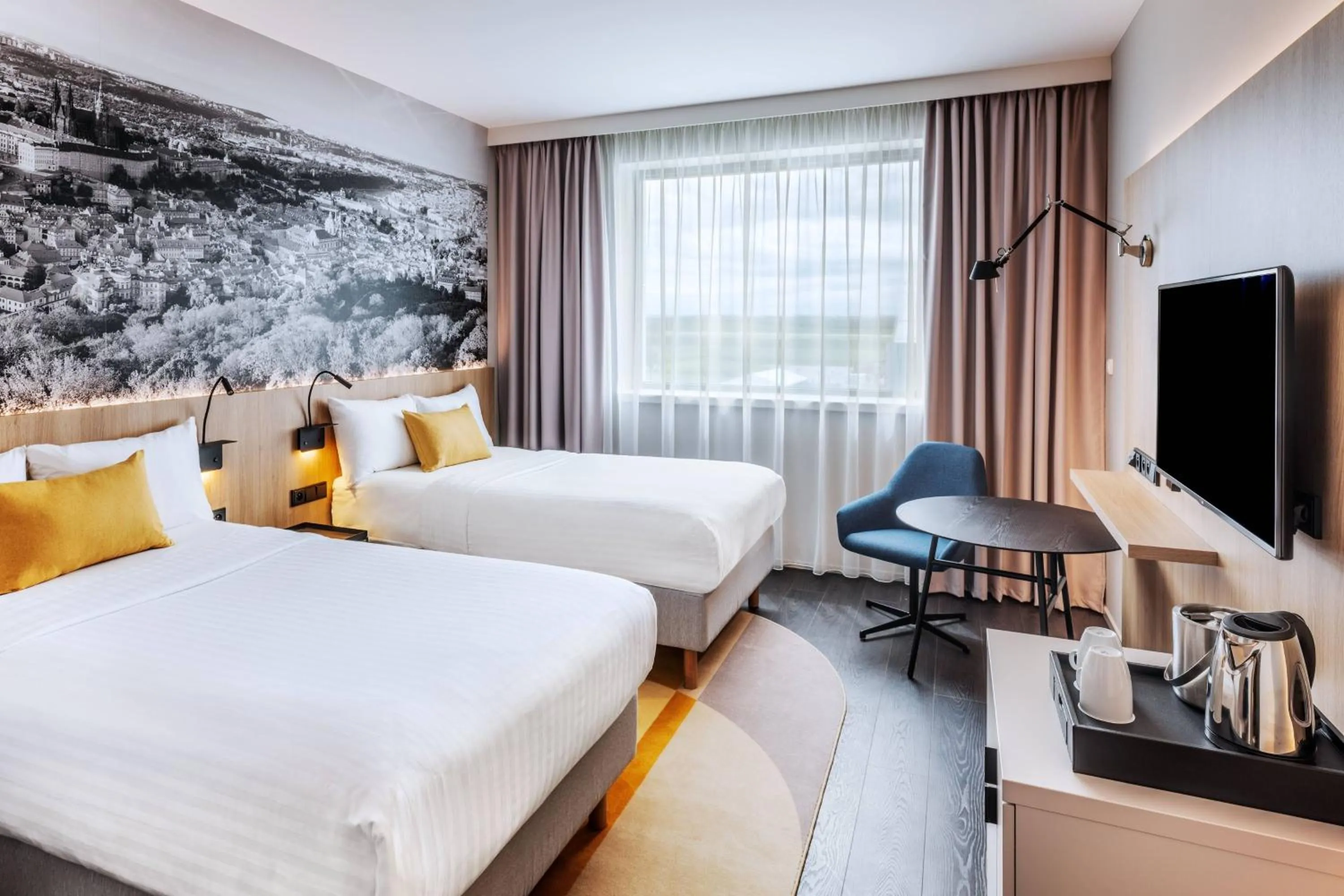 Photo of the whole room, Bed in Courtyard by Marriott Prague Airport