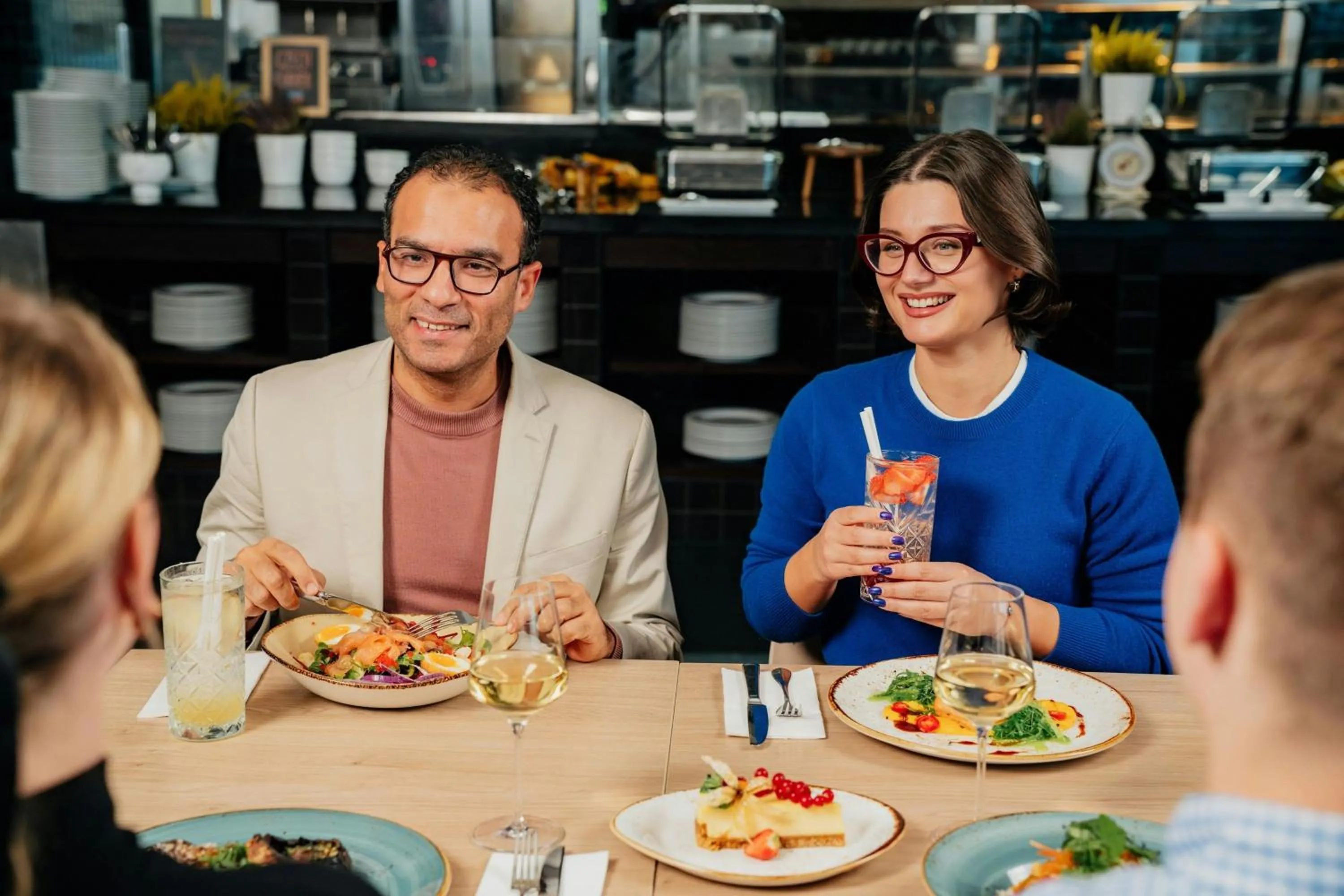 Restaurant/places to eat in Courtyard by Marriott Prague Airport