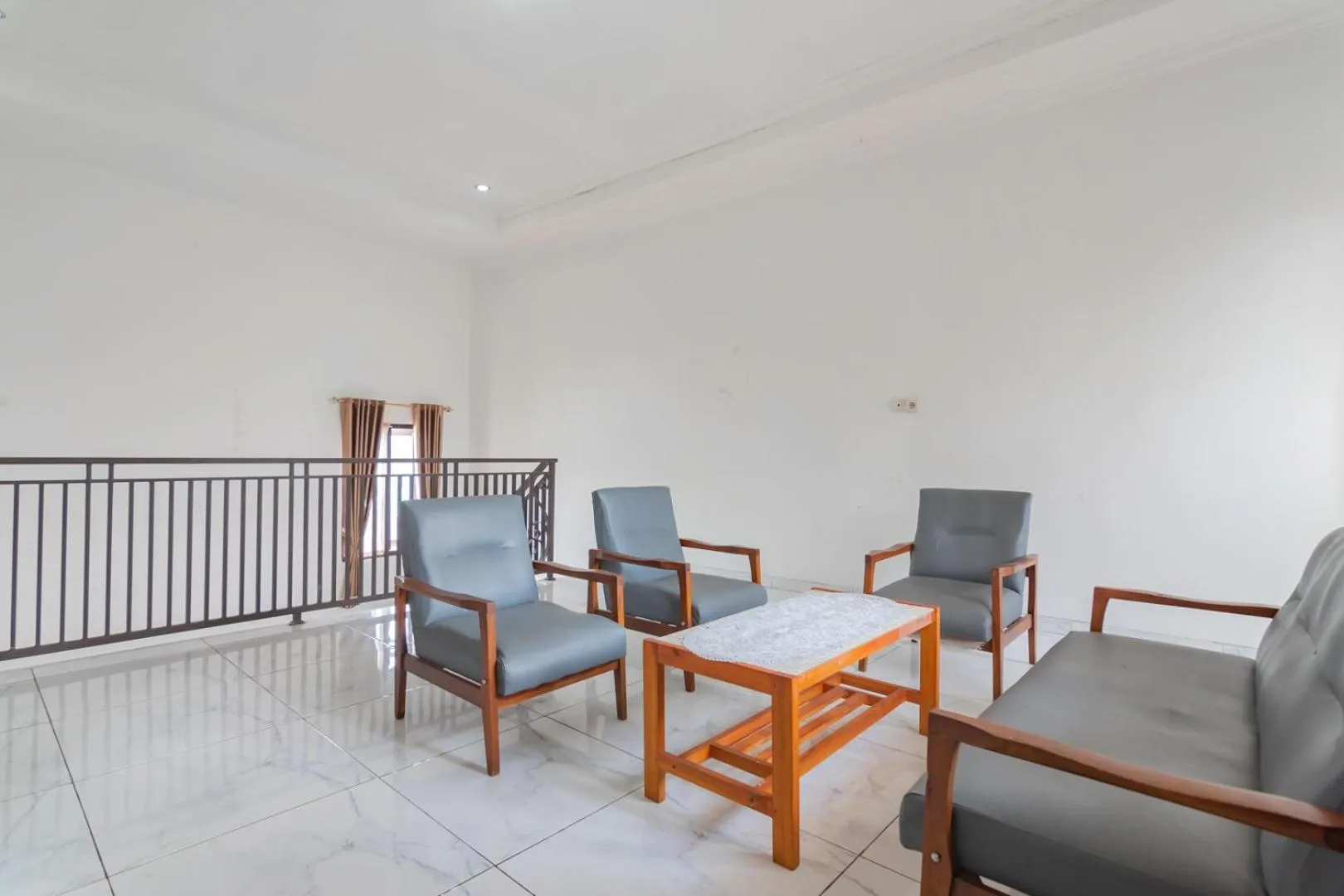 Living room in Small Homestay Syariah Sikembar Ciwidey Mitra RedDoorz