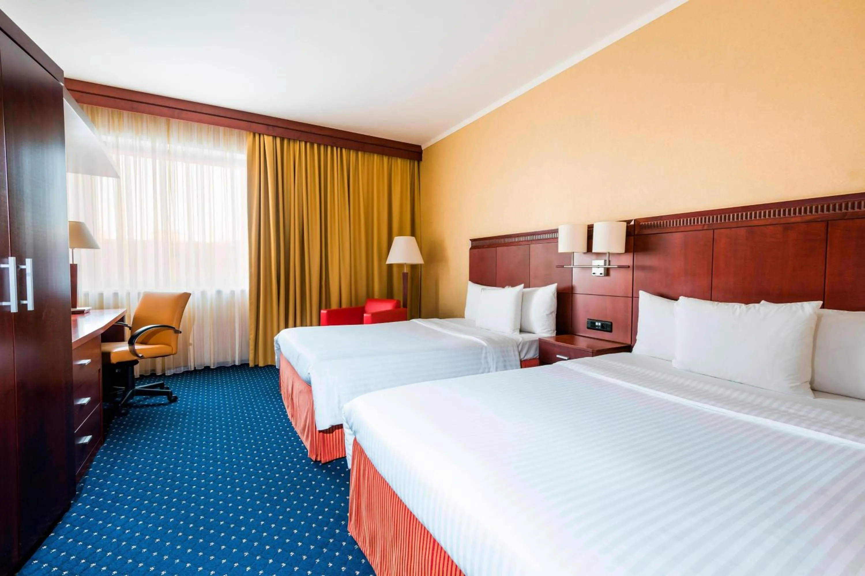 Deluxe Guest room, 2 Doubles, High floor in Courtyard by Marriott Prague City