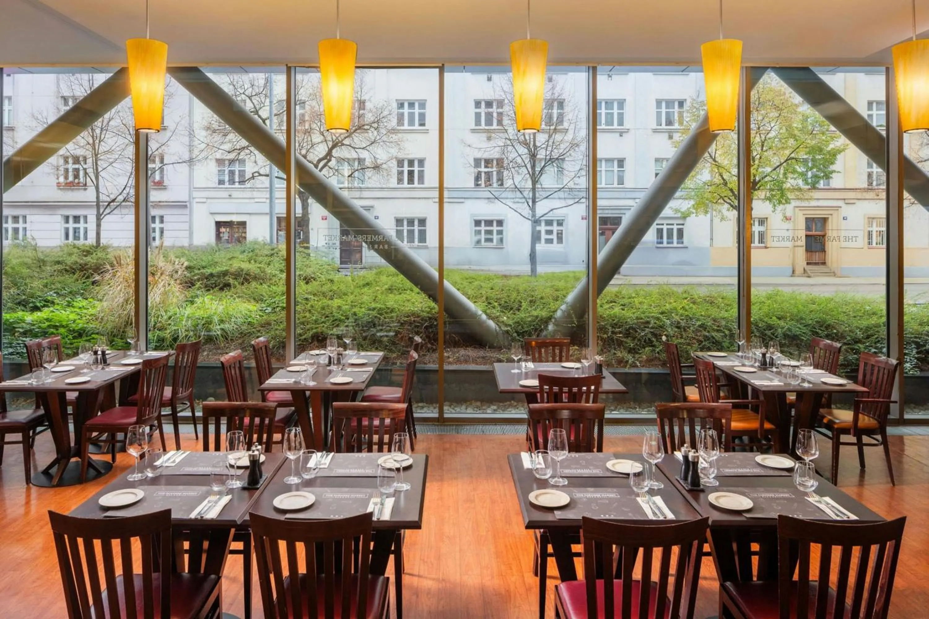 Restaurant/places to eat in Courtyard by Marriott Prague City