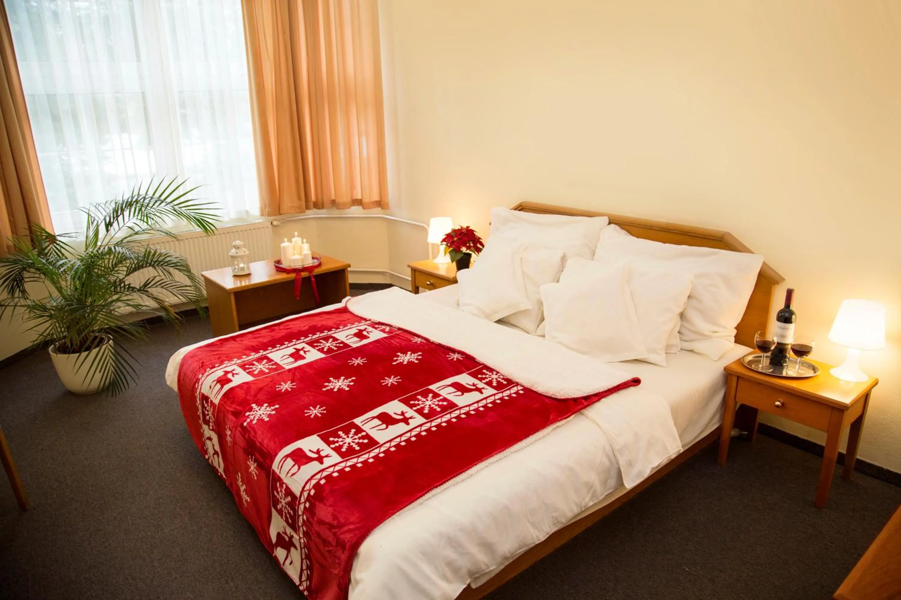 Bedroom, Bed in Hotel Casanova