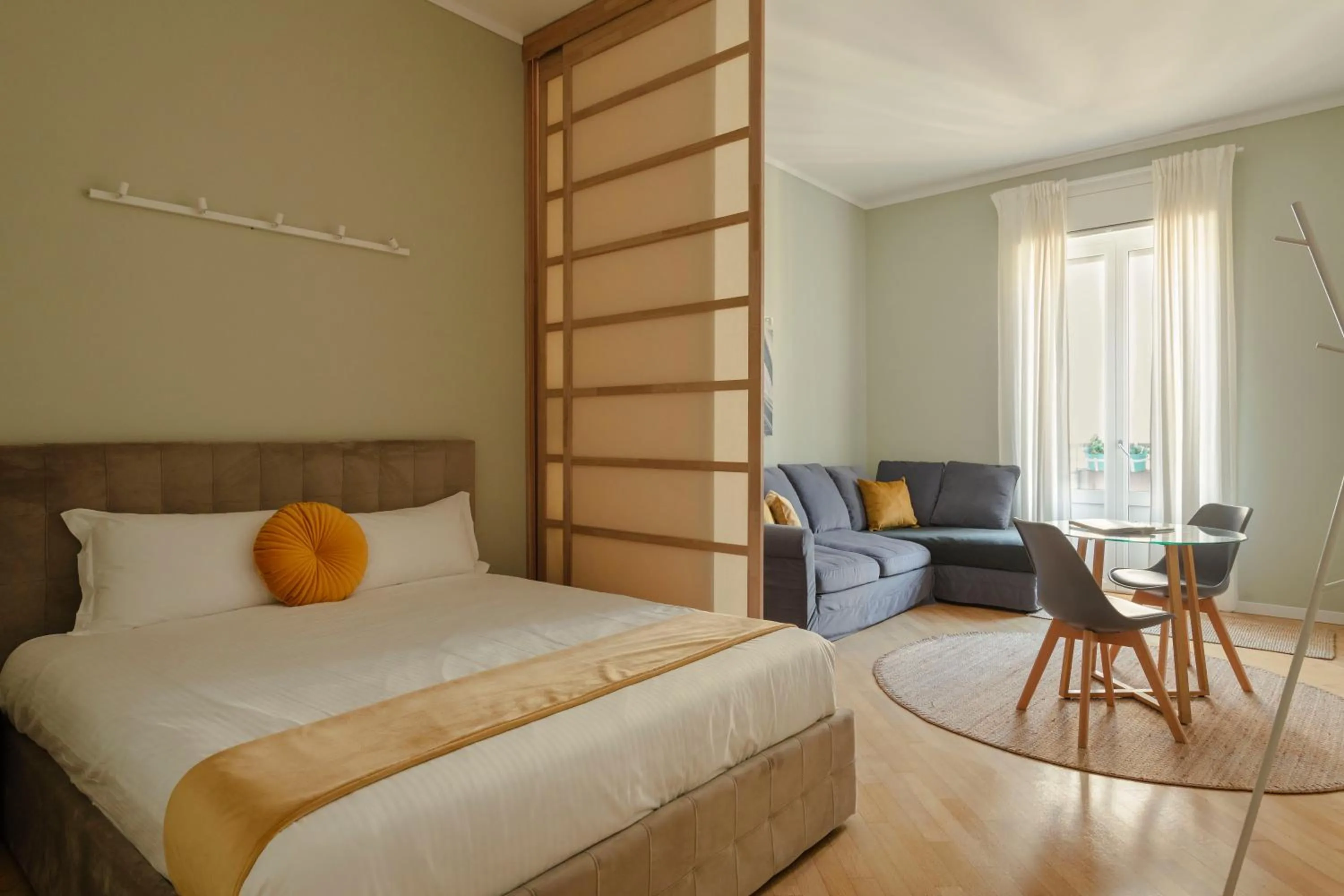 Bedroom, Bed in Heart Milan Apartments Sforza Duomo