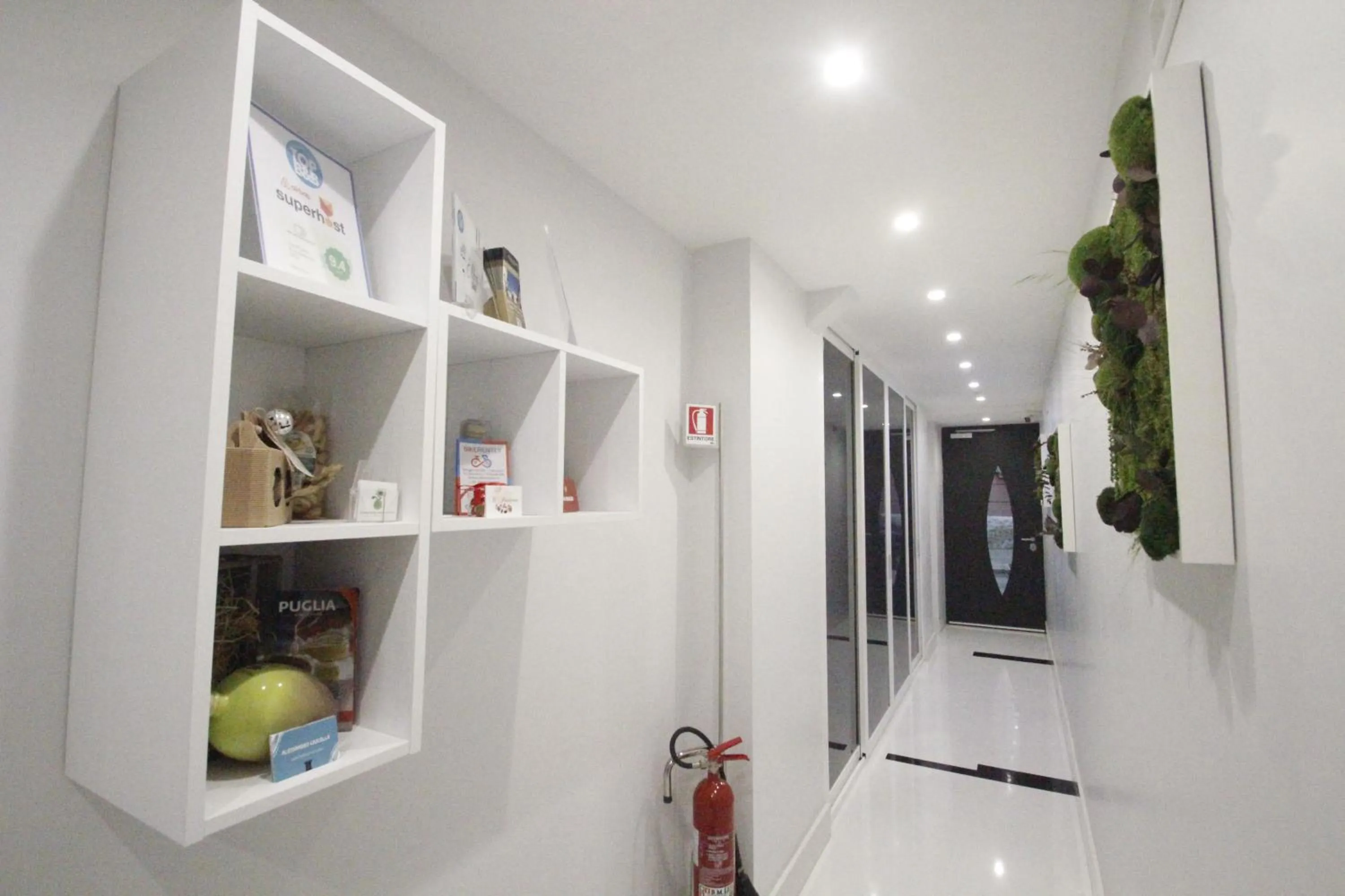 Facade/entrance in B&B Elles con parcheggio interno