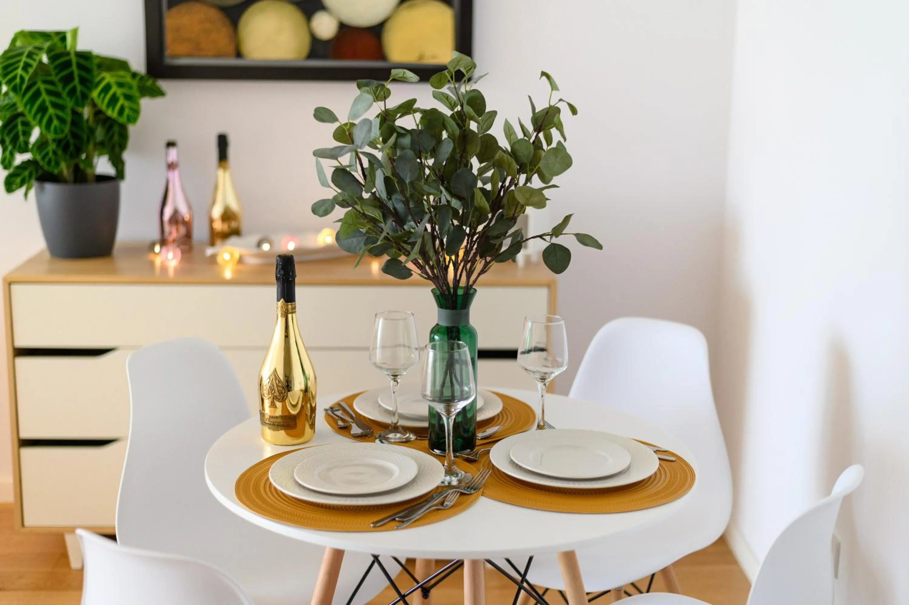 Dining area in North Artistique - Aviatiei