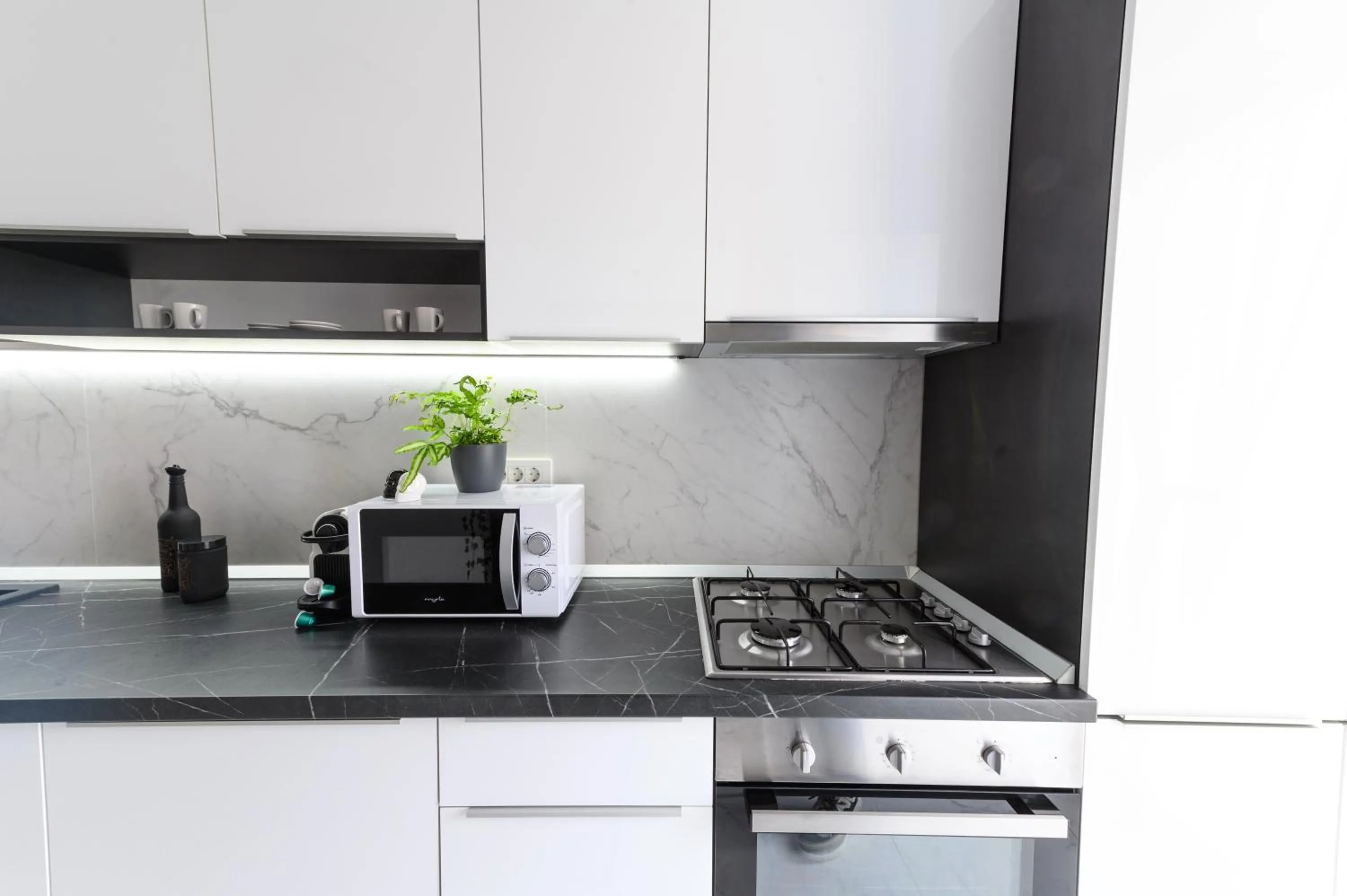 Kitchen or kitchenette in North Artistique - Aviatiei